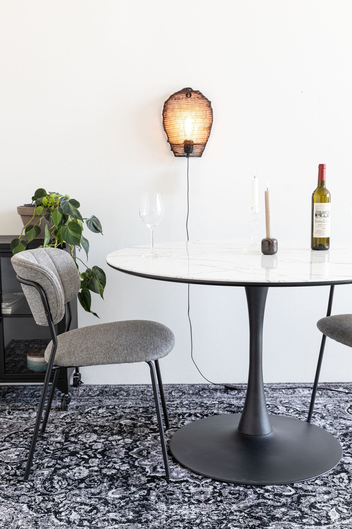 Tisch MARU WHITE in Weiss präsentiert im Onlineshop von KAQTU Design AG. Esstisch ist von White Label Living