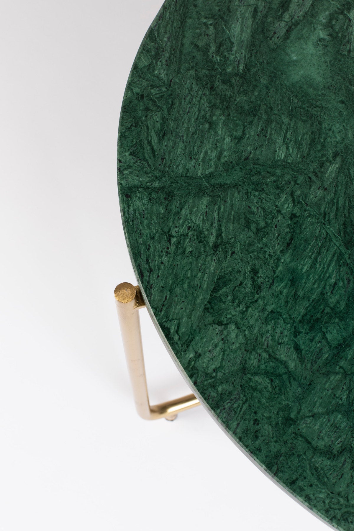 Beistelltisch TIMPA MARBLE in Grün präsentiert im Onlineshop von KAQTU Design AG. Couchtisch ist von White Label Living