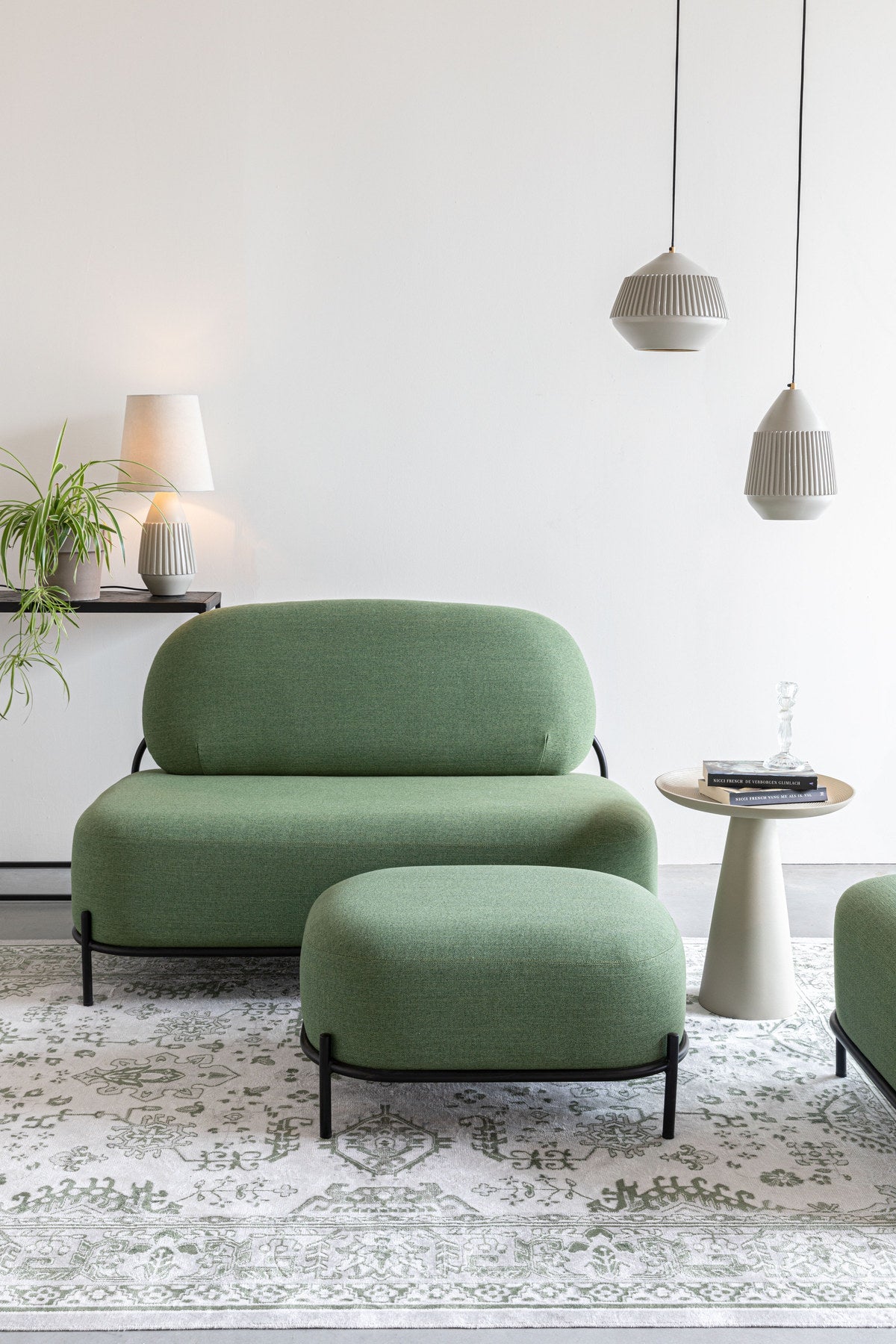 Beistelltisch Ringar in Elfenbein präsentiert im Onlineshop von KAQTU Design AG. Beistelltisch ist von White Label Living