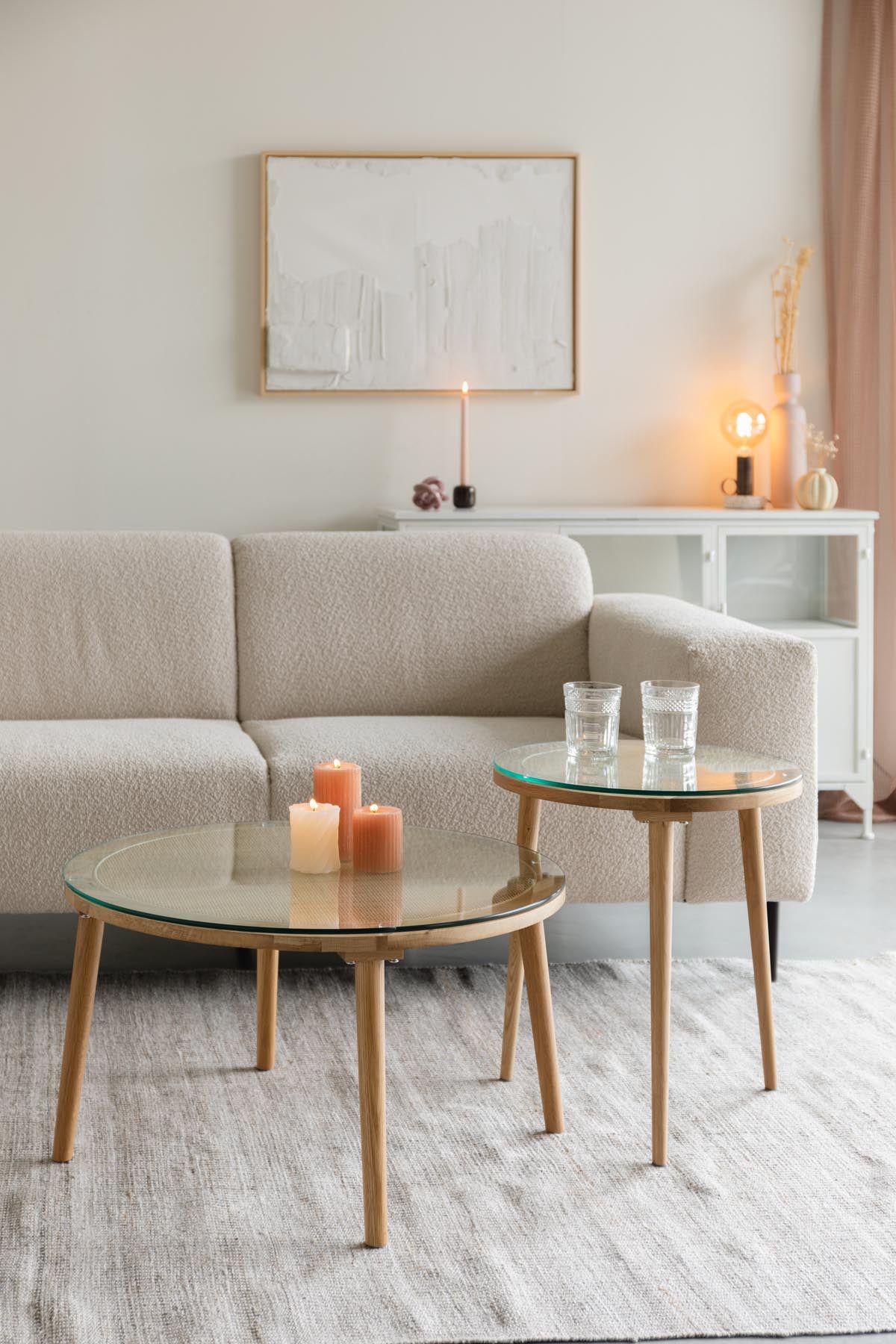 Coffee Tisch Haru Round in Beige/Natur präsentiert im Onlineshop von KAQTU Design AG. Couchtisch ist von White Label Living