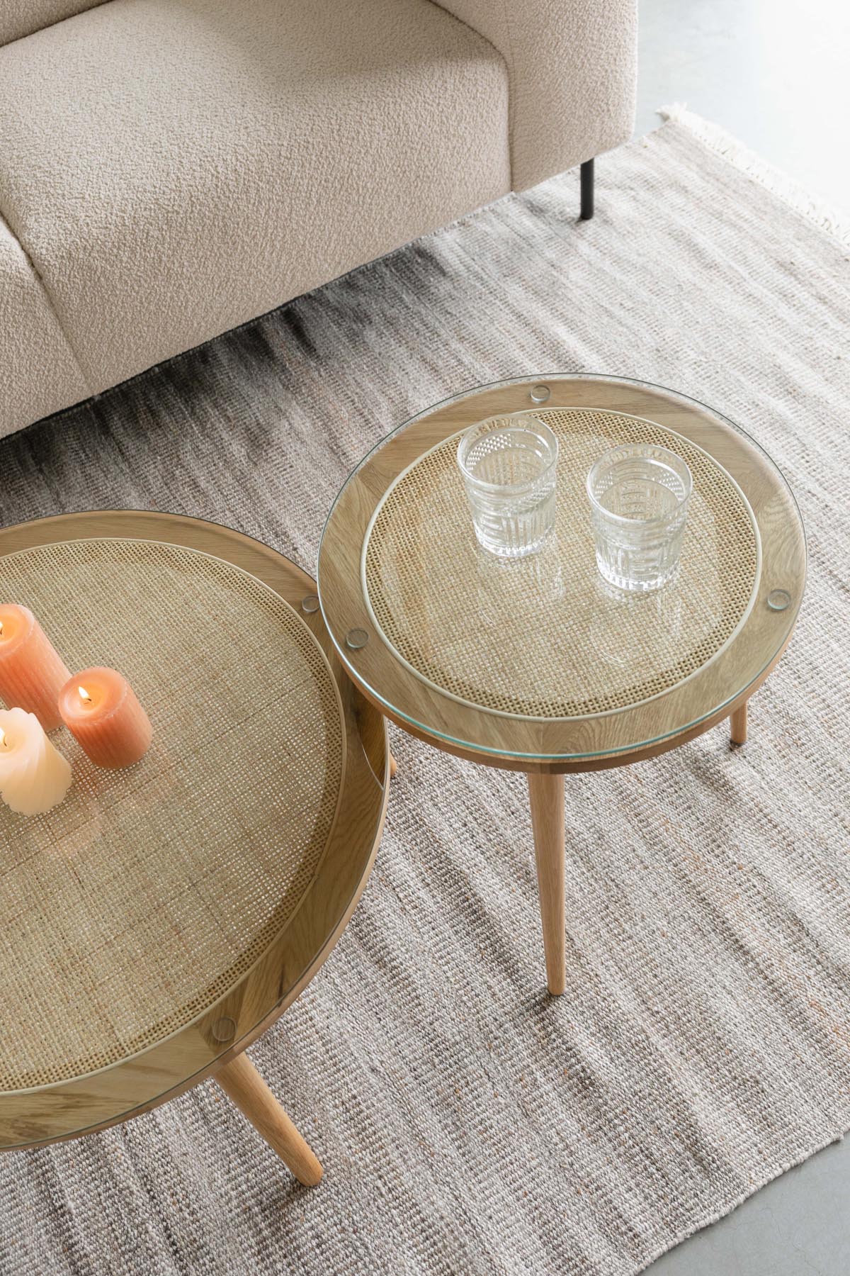 Coffee Tisch Haru Round in Beige/Natur präsentiert im Onlineshop von KAQTU Design AG. Couchtisch ist von White Label Living