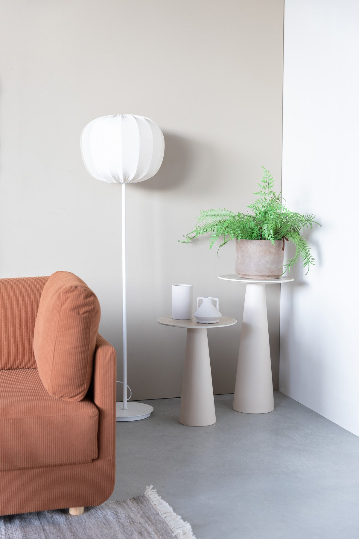 Joya Beistelltisch hoch in beige präsentiert im Onlineshop von KAQTU Design AG. Beistelltisch ist von White Label Living