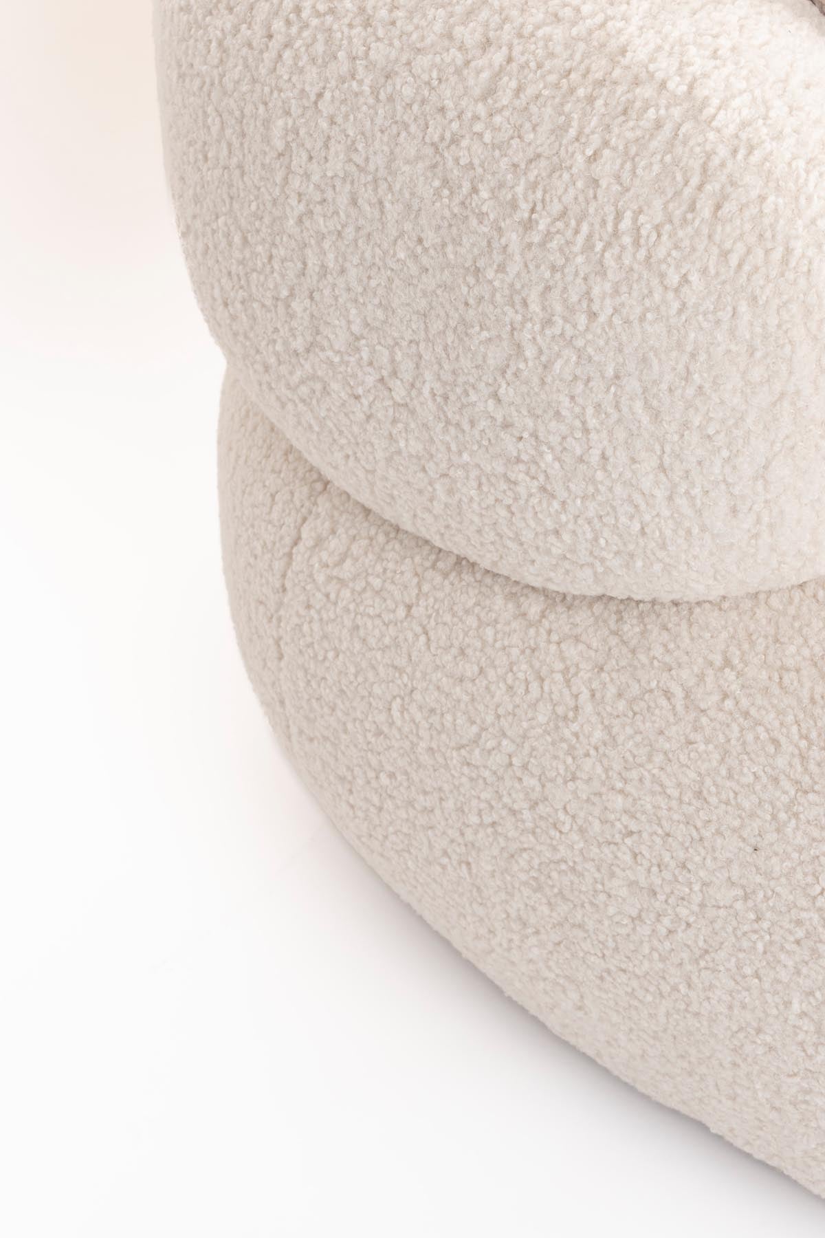 Sofa Noxx in White präsentiert im Onlineshop von KAQTU Design AG. 4er Sofa ist von White Label Living