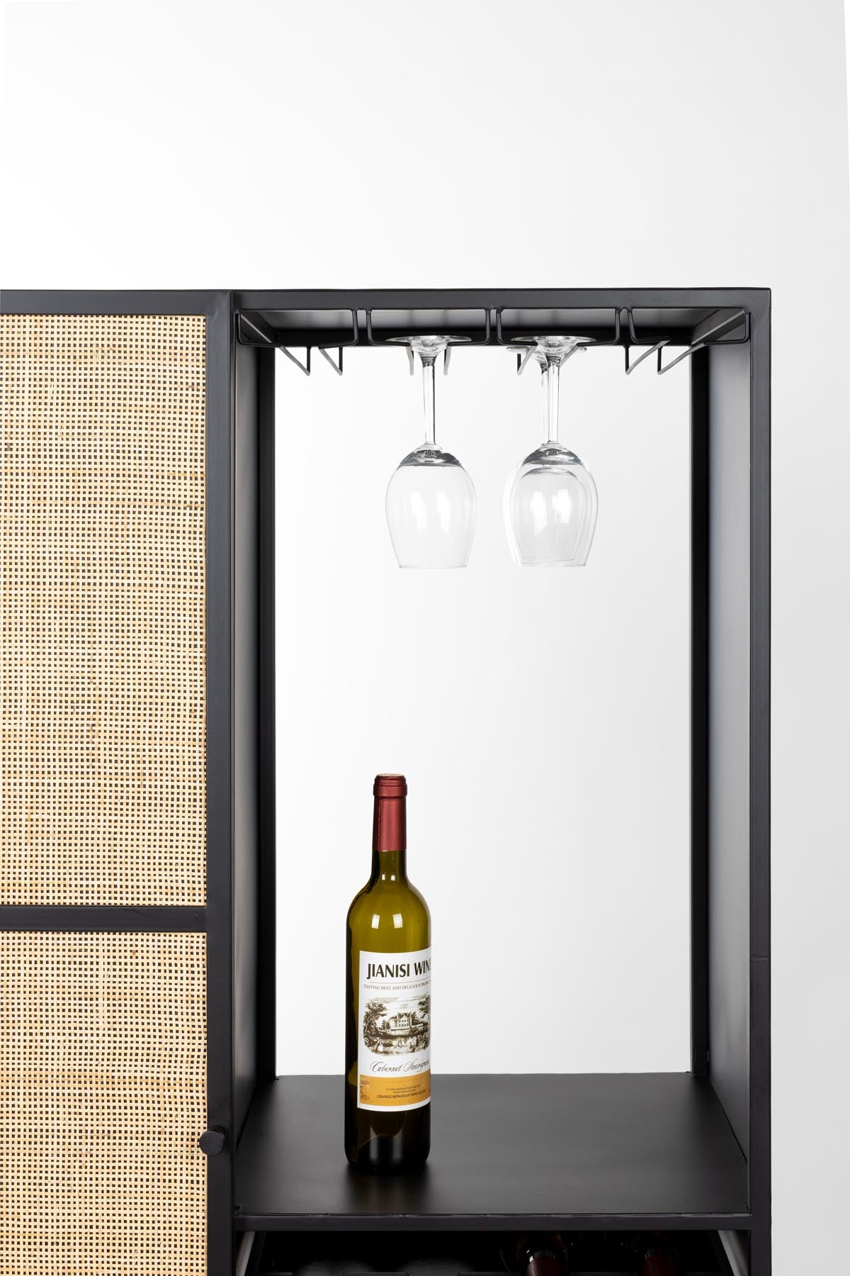 Weinregal Guuji High in Schwarz/Natur präsentiert im Onlineshop von KAQTU Design AG. Weinregal ist von White Label Living