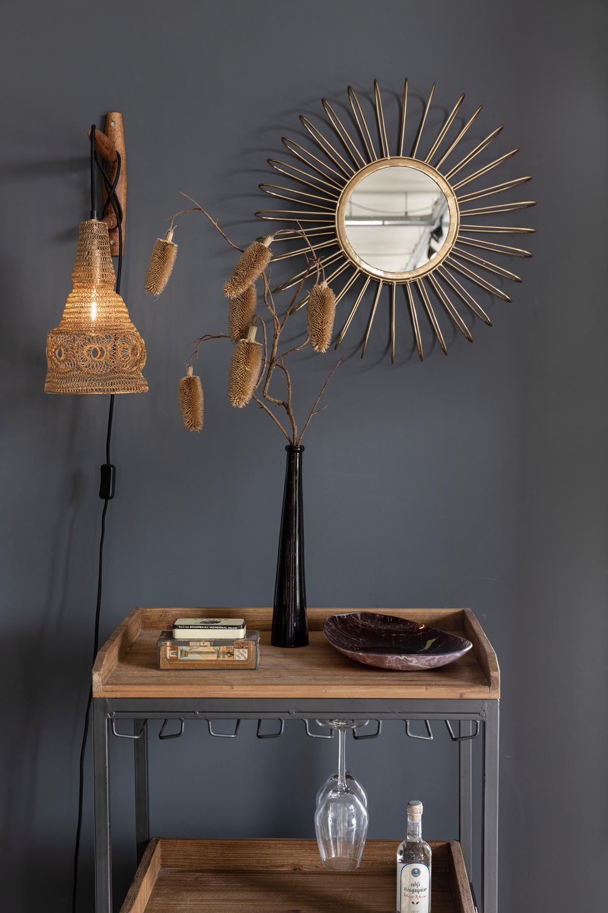 Wandleuchte ALEN in Natur/Gold präsentiert im Onlineshop von KAQTU Design AG. Wandleuchte ist von White Label Living