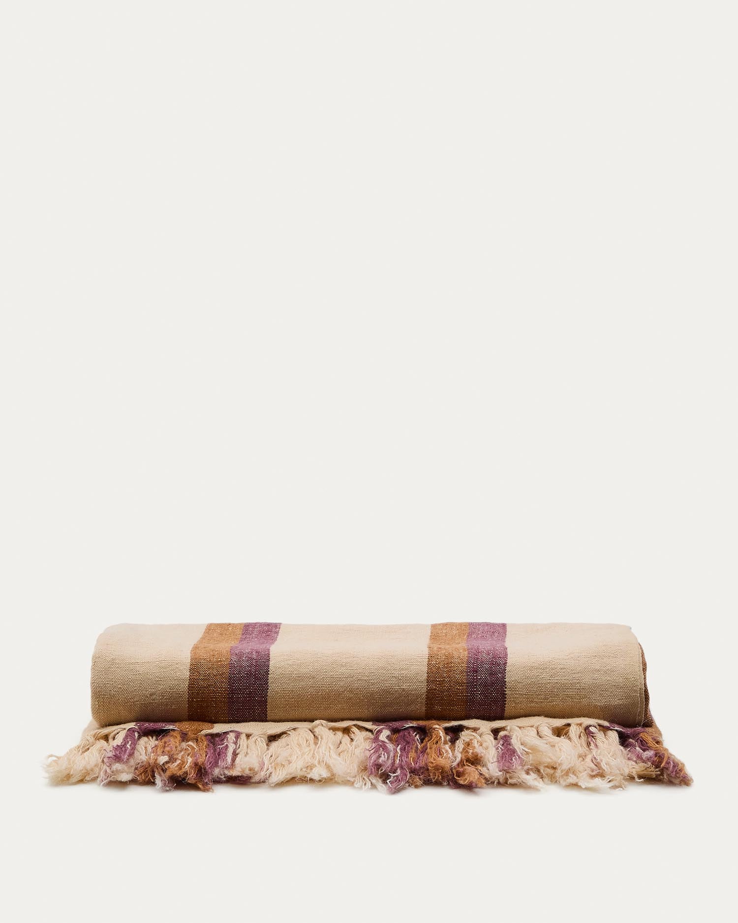 Decke Arven aus 100 % Leinen mit bunten Streifen 130 x 170 cm in Mehrfarbig präsentiert im Onlineshop von KAQTU Design AG. Duvet ist von Kave Home