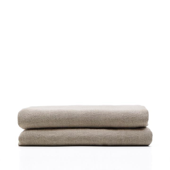 Tagesdecke Tandi aus 100 % Leinen in Beige für 150/160-cm-Betten in Natur präsentiert im Onlineshop von KAQTU Design AG. Wolldecke ist von Kave Home