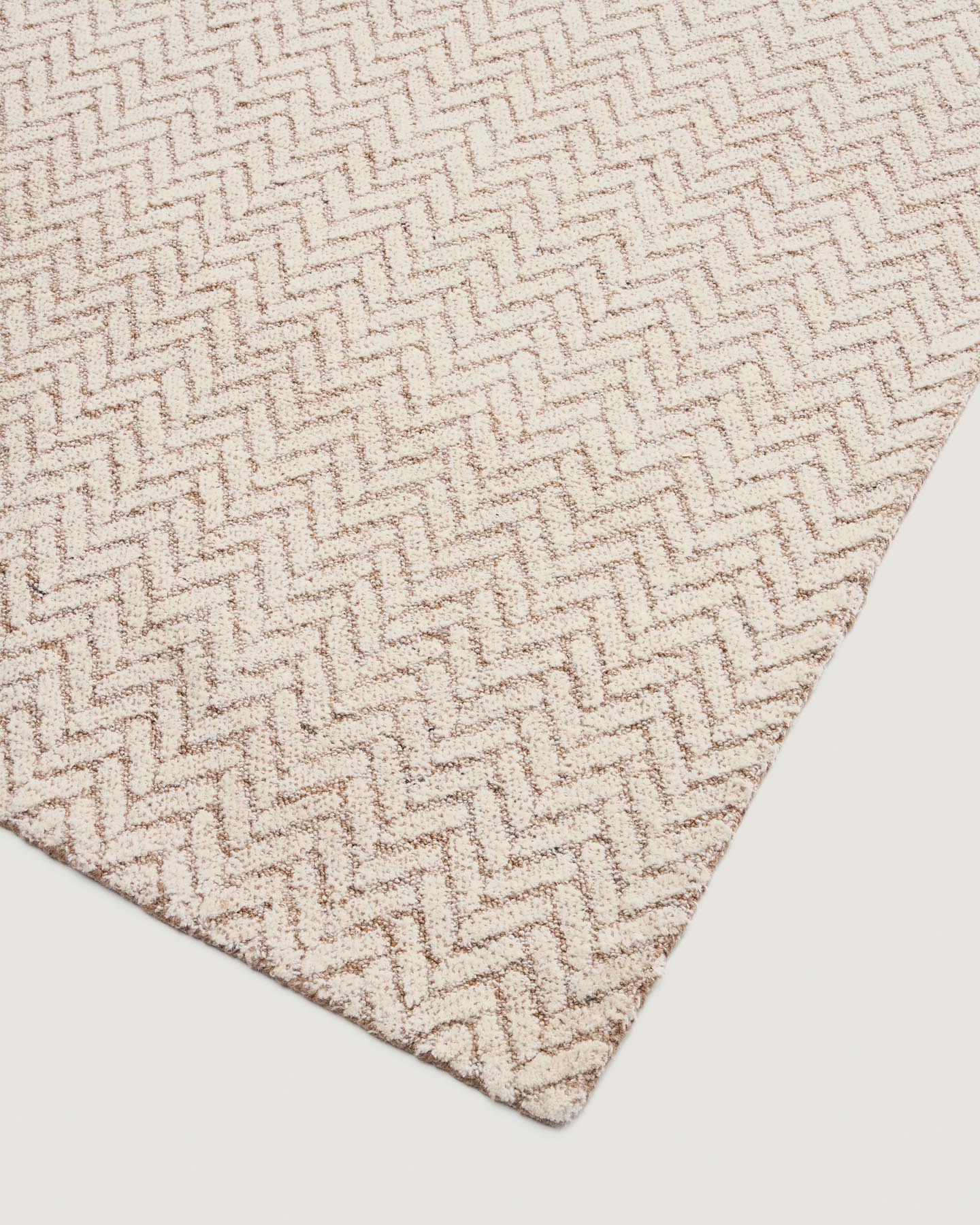 Wollteppich Calira mit Jacquard-Flechtmuster, beige, 300 x 200 cm in Natur präsentiert im Onlineshop von KAQTU Design AG. Teppich ist von Kave Home