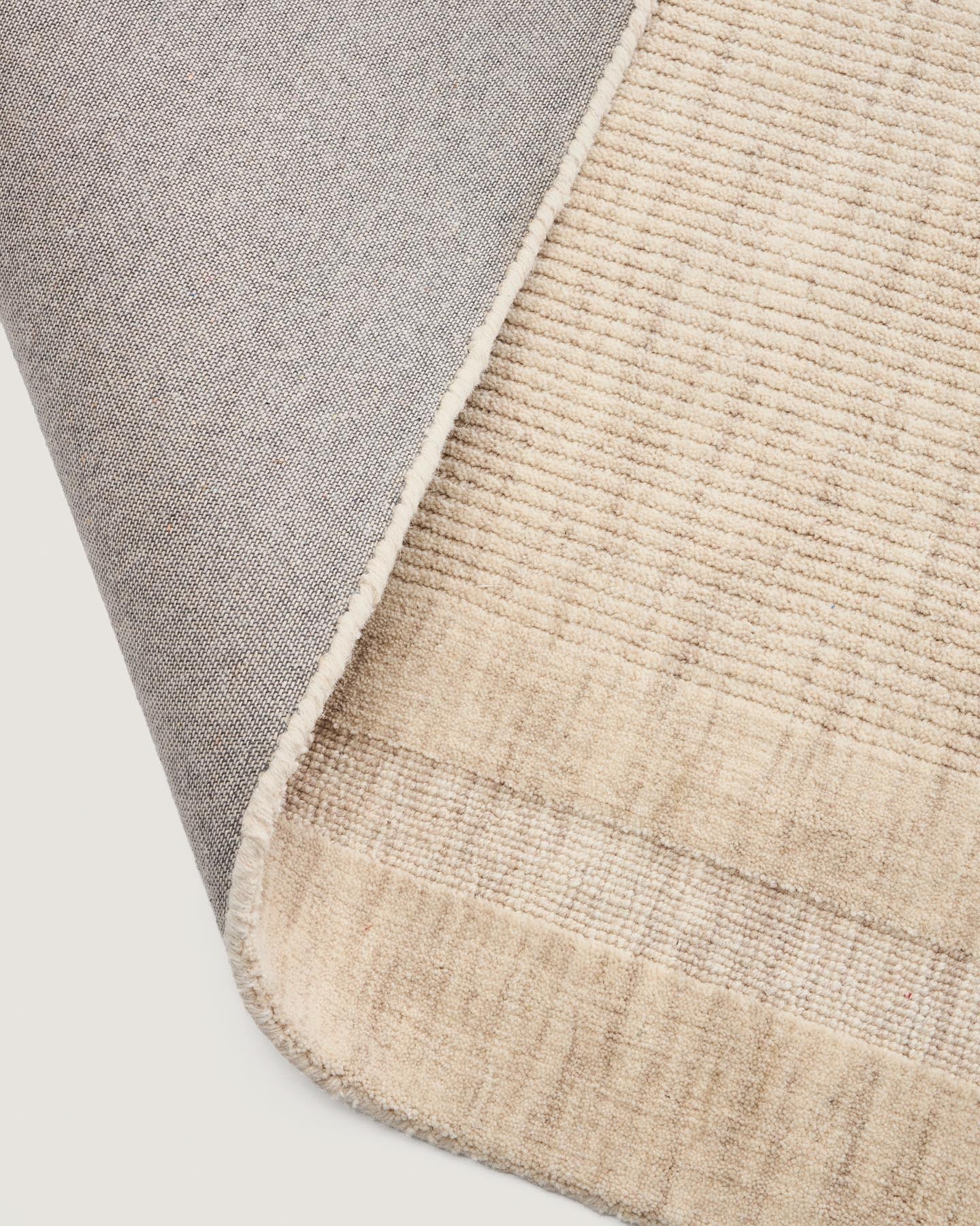 Wollteppich Dalena mit Jacquard-Streifenmuster, beige, 230 x 160 cm in Natur präsentiert im Onlineshop von KAQTU Design AG. Teppich ist von Kave Home