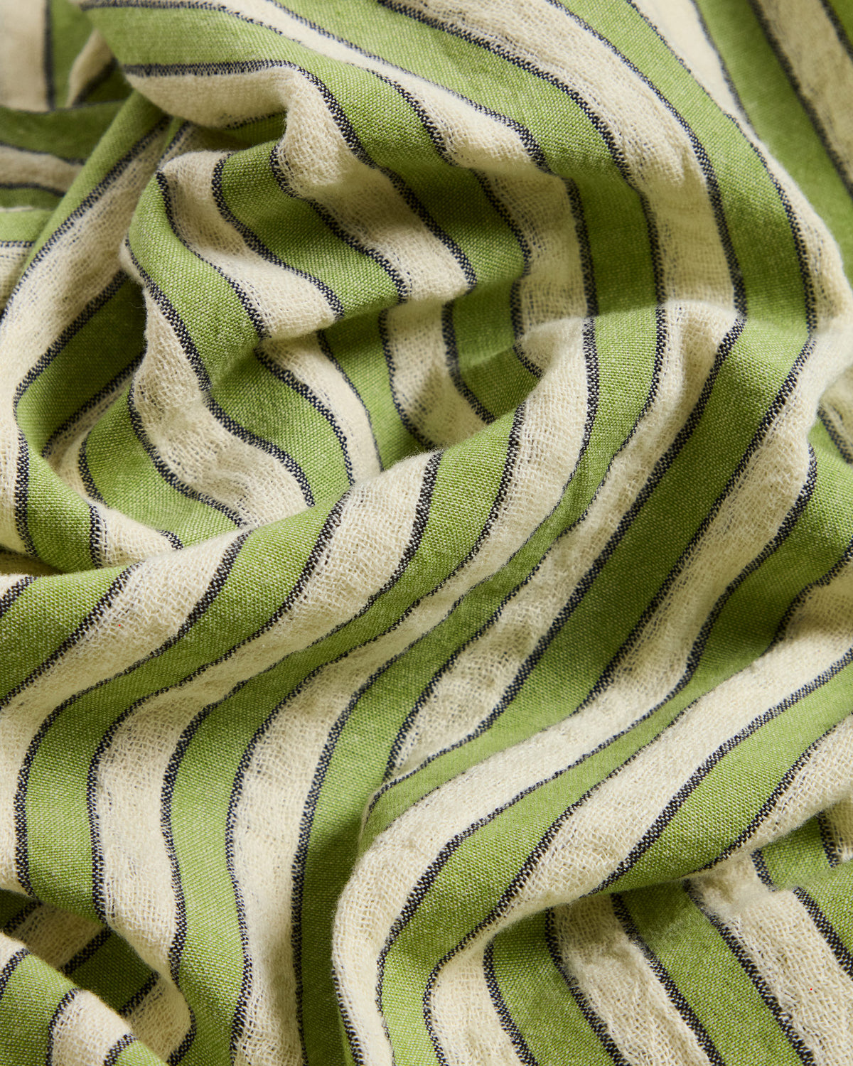 Tischdecke Ulena aus 100 % Baumwolle mit grünen Streifen 170 x 250 cm in Beige, Schwarz, Grün präsentiert im Onlineshop von KAQTU Design AG. Tischdecke ist von Kave Home