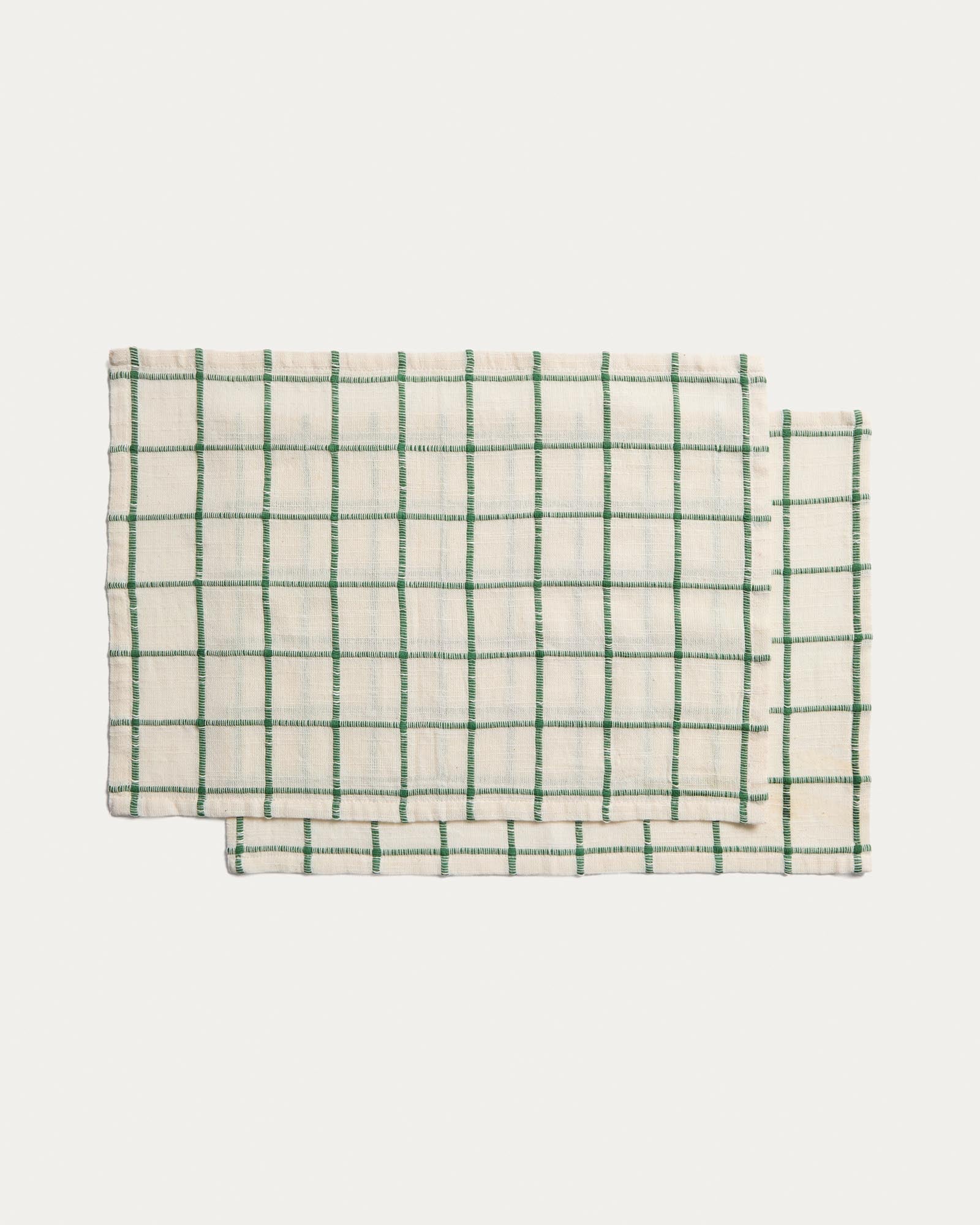 Adesta Set mit 2 Tischsets aus 100 % Baumwolle in Écru mit grünen Karos 35 x 50 cm in Grün präsentiert im Onlineshop von KAQTU Design AG. Tischdecke ist von Kave Home
