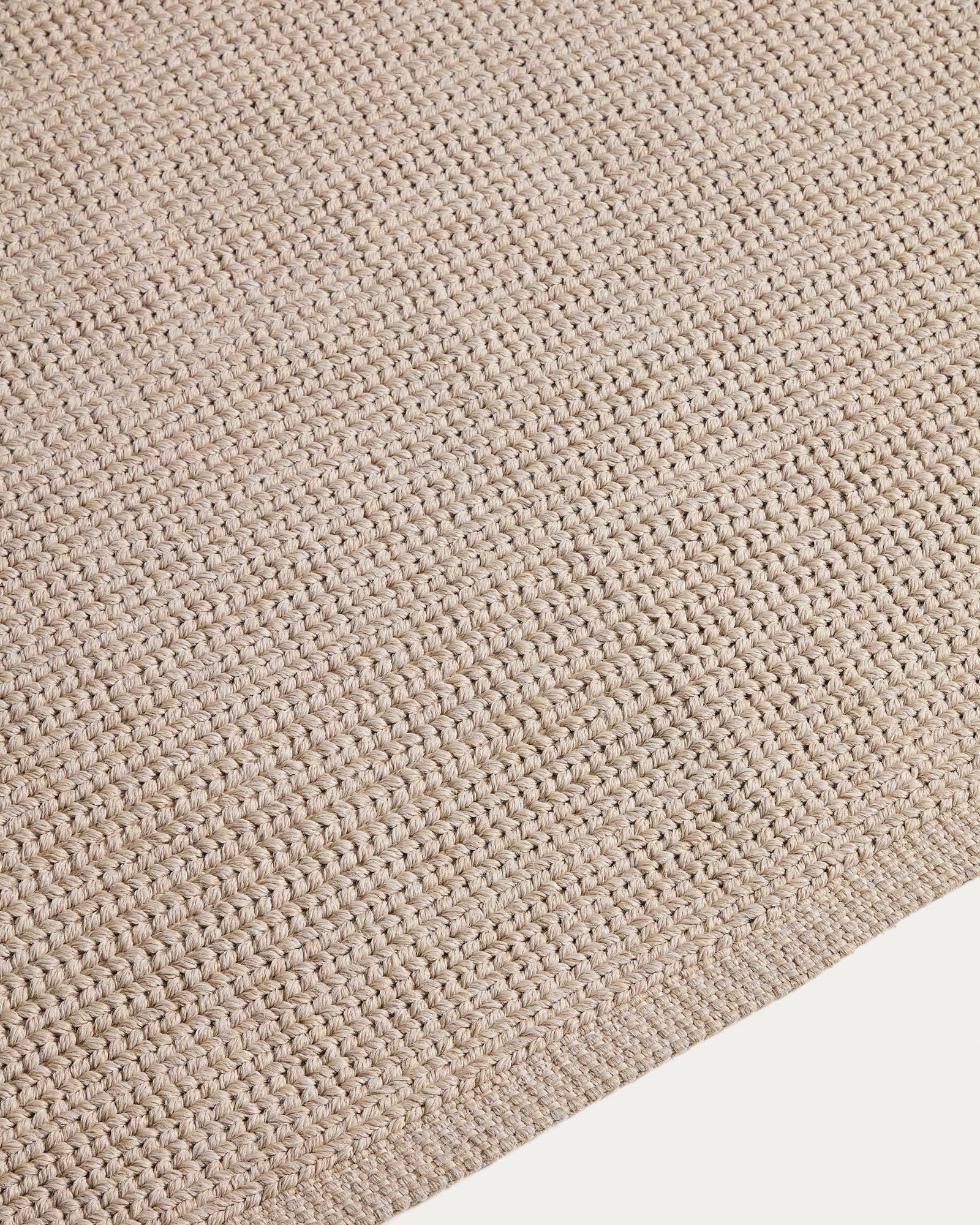 Eleganter Outdoor-Teppich Turiane in Ecru, 200 x 300 cm, aus robusten Synthetikfasern, ideal für Garten und Terrasse.