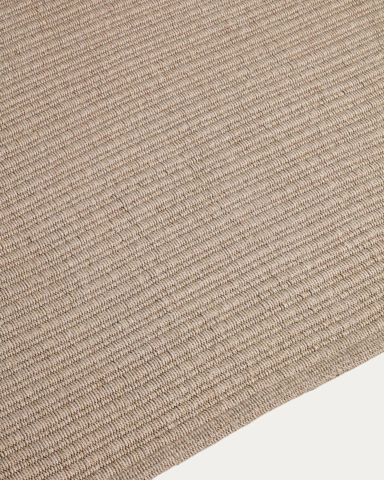 Hochwertiger Outdoor Teppich Ardelia in Ecru, 200 x 300 cm, aus robusten Synthetikfasern für stilvolle Terrassen und Gärten.