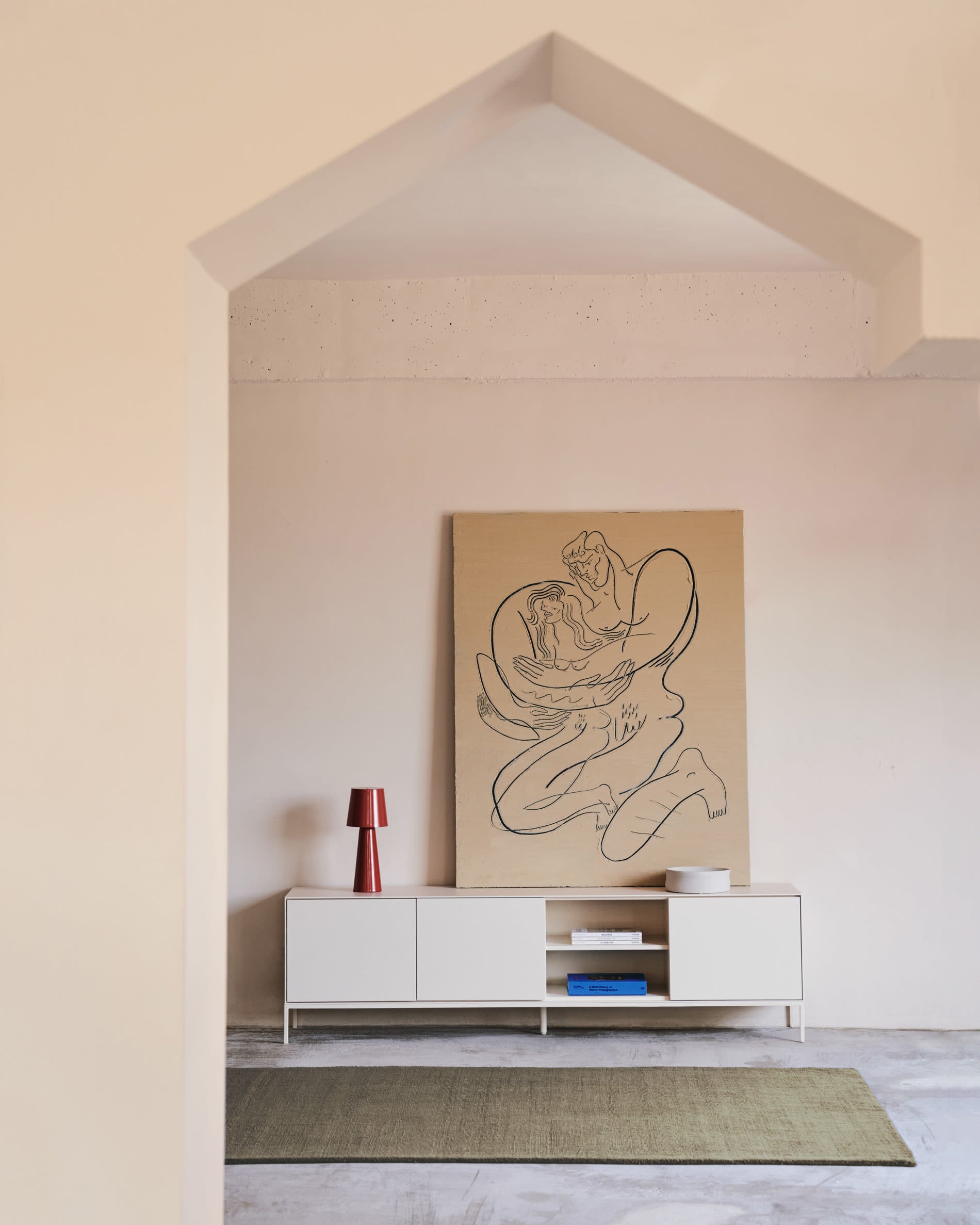 Der Empuries Teppich in Grün (160x230 cm) von Kave Home bietet stilvolles Design und Komfort für ein modernes Zuhause.