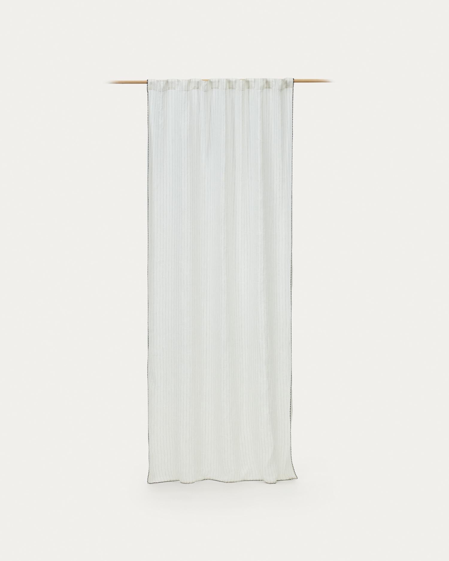 Vorhang Adra 140x270 cm aus Leinen und Baumwolle, mit Streifen und Stickerei, von Kave Home, stilvoll und hochwertig.