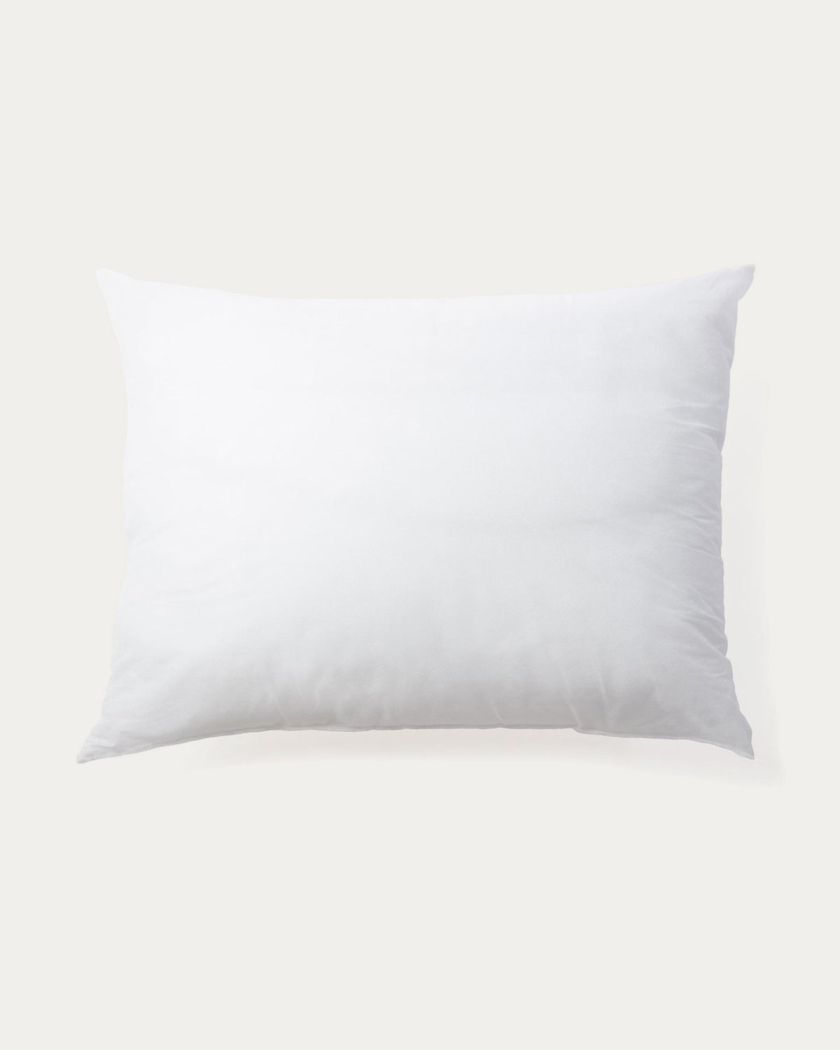 Weisse Kissenfüllung Dulnia aus 100% Federn, Grösse 40 x 60 cm, hergestellt in Spanien, Kollektion von Kave Home.