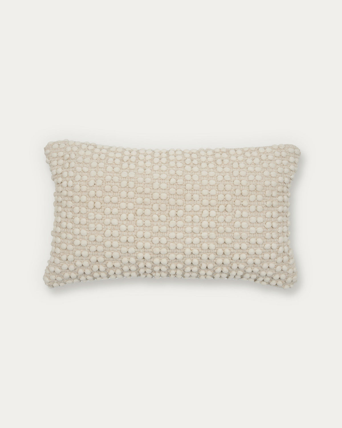 Mascarell Kissenhülle aus Baumwolle und Polyester weiss 30 x 50 cm in präsentiert im Onlineshop von KAQTU Design AG. Deko Kissenbezug ist von Kave Home