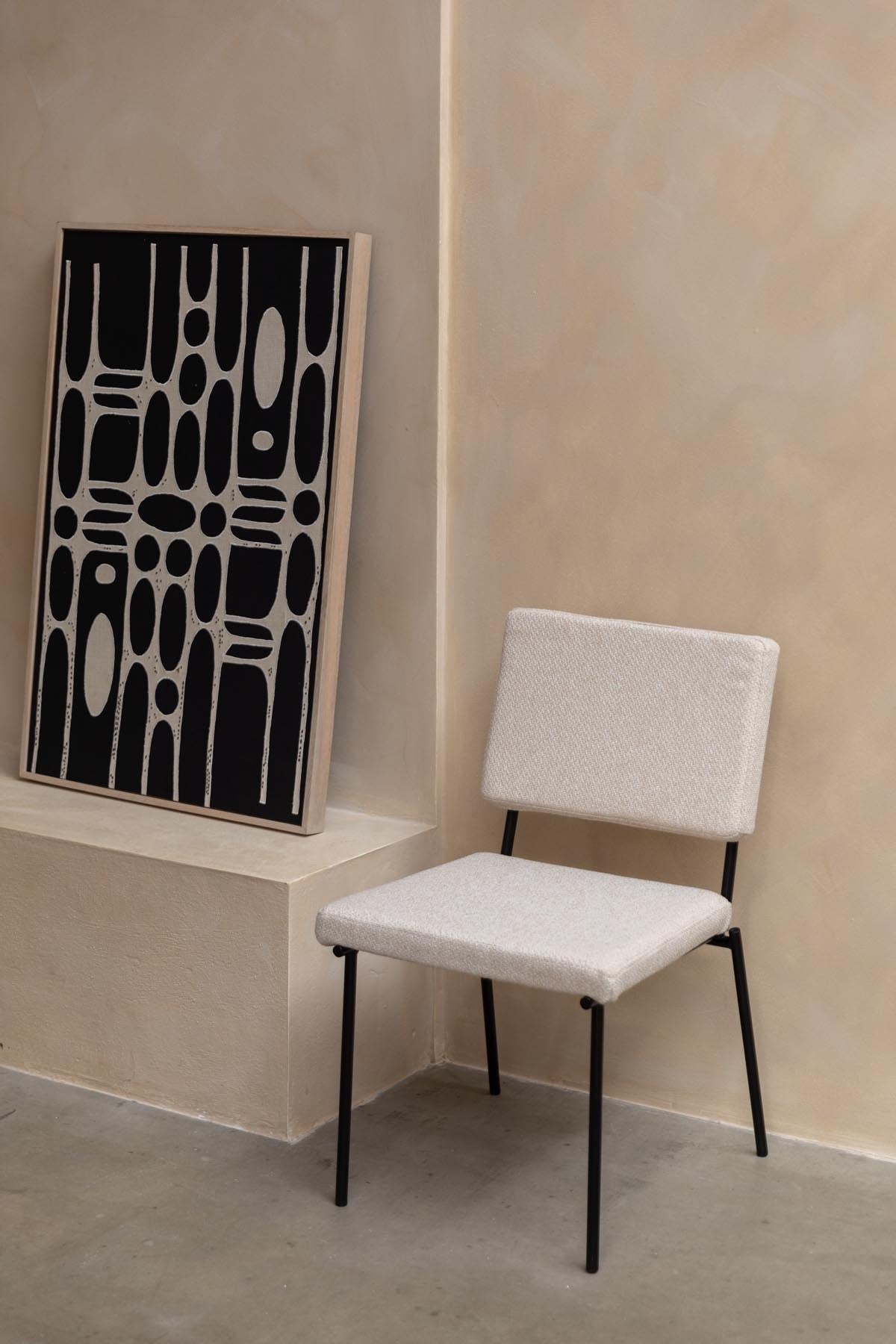 Fellow Stuhl in Off-White präsentiert im Onlineshop von KAQTU Design AG. Stuhl ist von Zuiver
