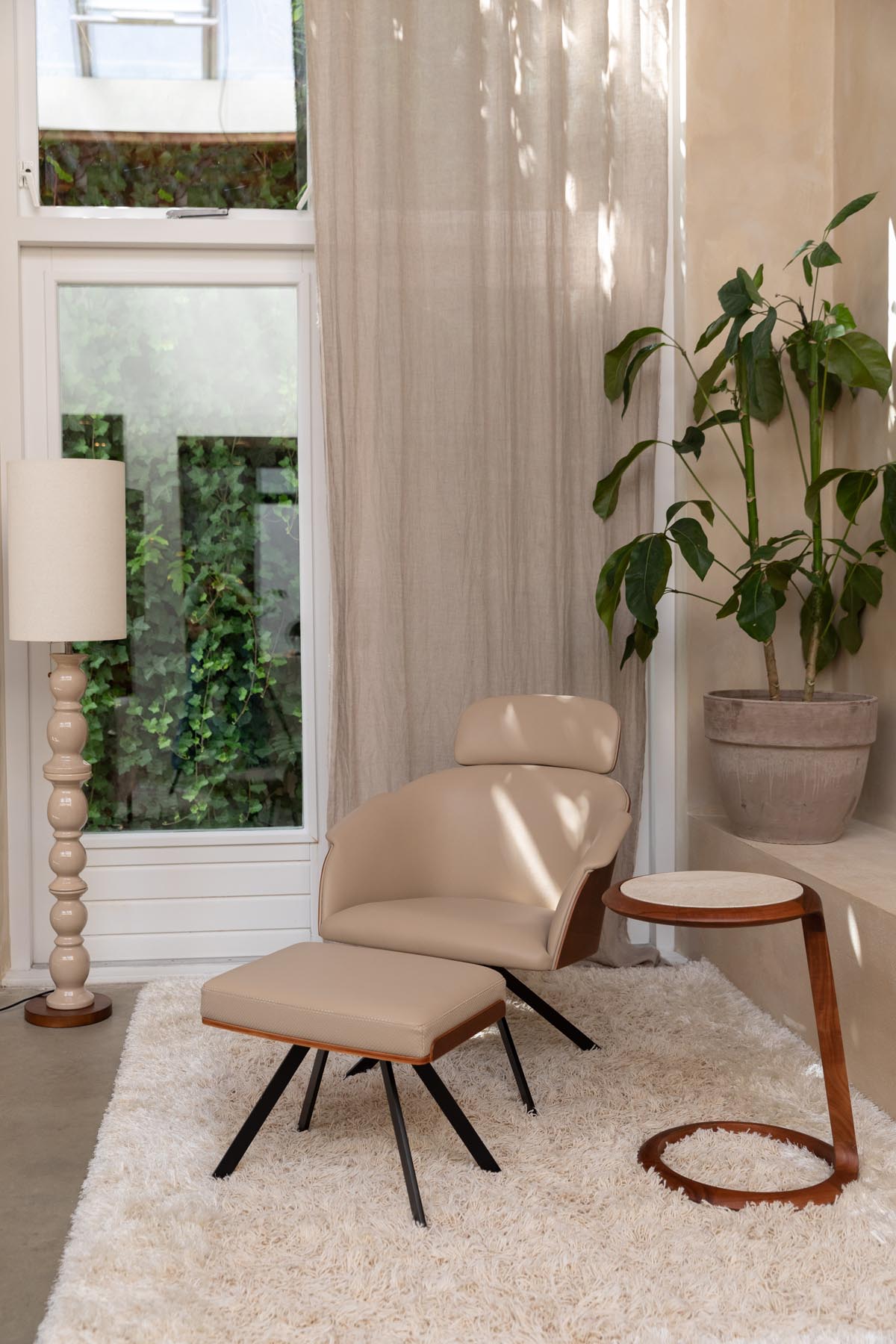 Doppio Beistelltisch in Braun präsentiert im Onlineshop von KAQTU Design AG. Beistelltisch ist von Zuiver