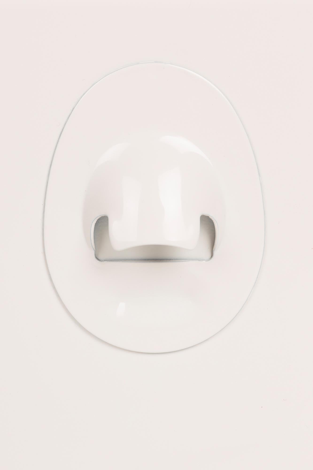 Entdecken Sie den Cooler Be Cute von Zuiver: Ein eleganter Kühler für jedes Outdoor-Event, der Getränke perfekt kühlt und mit praktischem Design überzeugt.