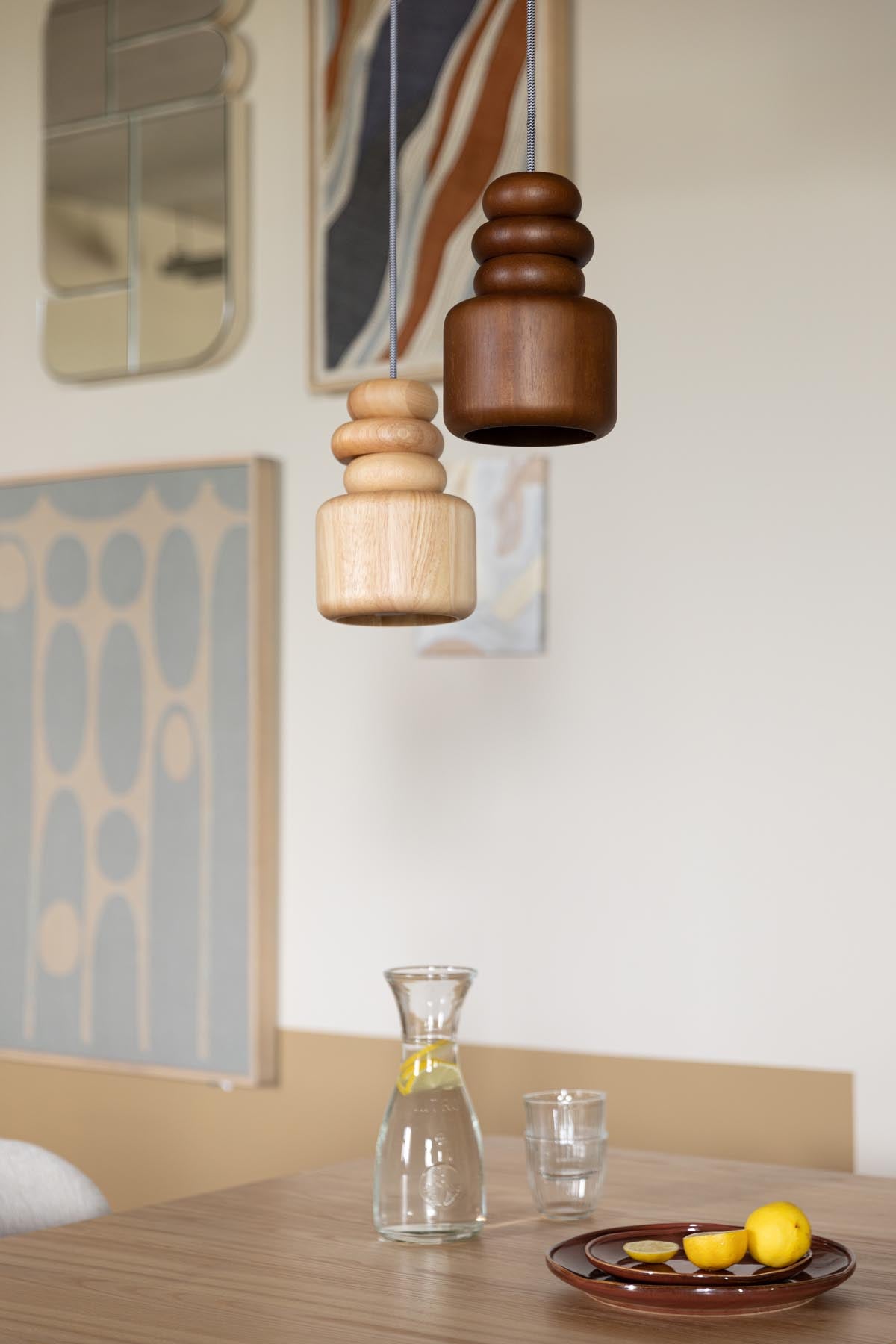 Pendellampe Dicky in Eiche präsentiert im Onlineshop von KAQTU Design AG. Pendelleuchte ist von Zuiver