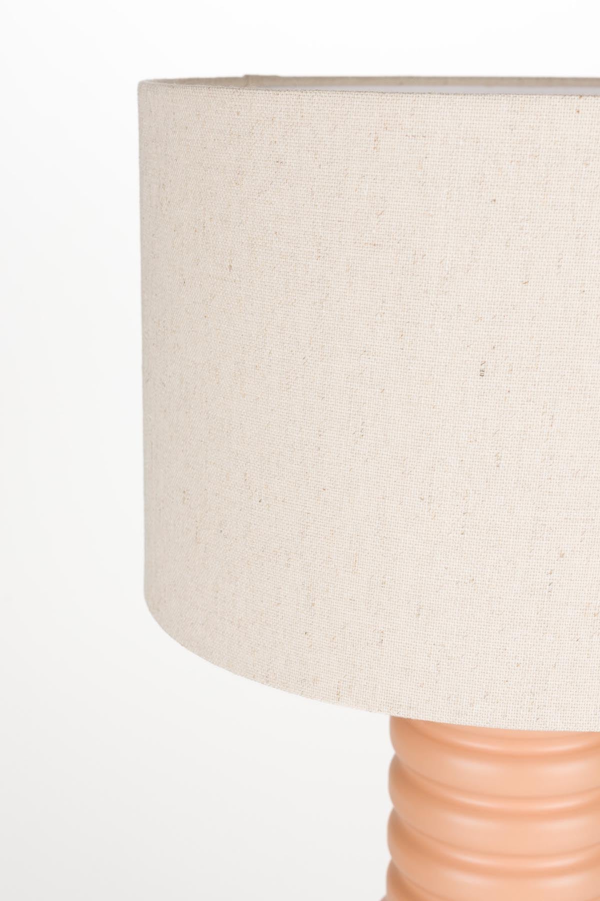 Elegante Tischlampe Six von Zuiver in strahlendem Orange, perfekt für eine kreative und einladende Atmosphäre in Ihrem Zuhause.