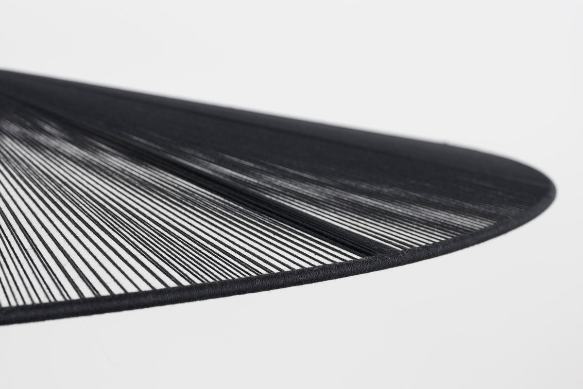 Pendellampe Belle L in Schwarz präsentiert im Onlineshop von KAQTU Design AG. Pendelleuchte ist von Zuiver