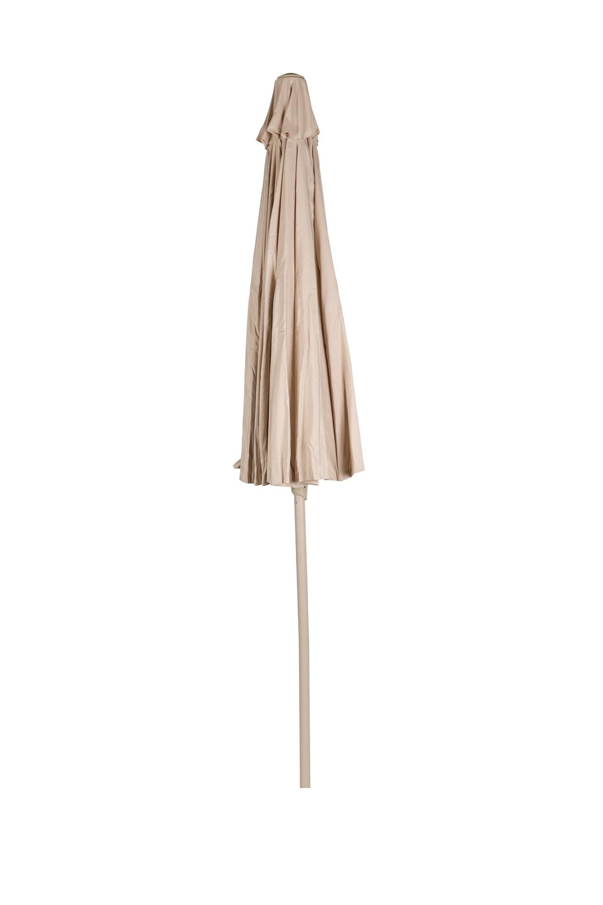 Sonnenschirm von Zuiver in Beige mit Stab aus pulverbeschichtetem Edelstahl und Griff zum Öffnen, aufgestellt auf einer Sonnenschirmbasis.