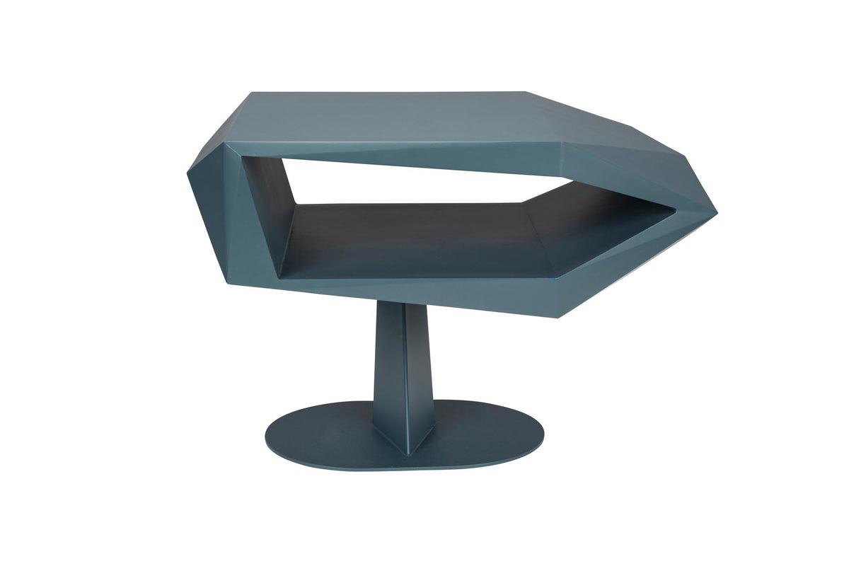Beistelltisch North in Schwarz präsentiert im Onlineshop von KAQTU Design AG. Couchtisch ist von Zuiver
