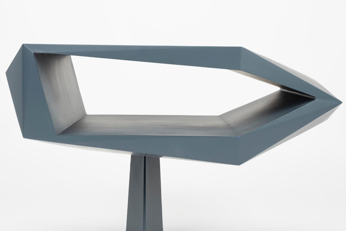 Beistelltisch North in Schwarz präsentiert im Onlineshop von KAQTU Design AG. Couchtisch ist von Zuiver