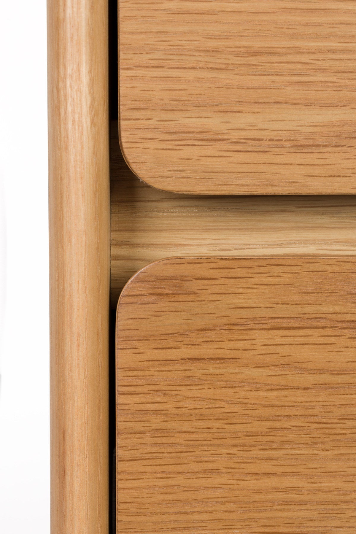 Cabinet Rise in Natur präsentiert im Onlineshop von KAQTU Design AG. Cabinet ist von Zuiver
