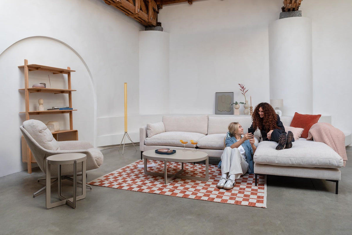 Summer Sofa 4,5-Sitzer in Creme präsentiert im Onlineshop von KAQTU Design AG. 4er Sofa ist von Zuiver