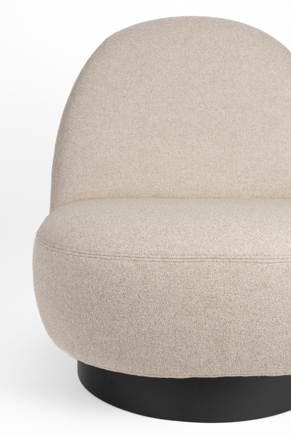 Sessel Eden in Off-White präsentiert im Onlineshop von KAQTU Design AG. Sessel ist von Zuiver