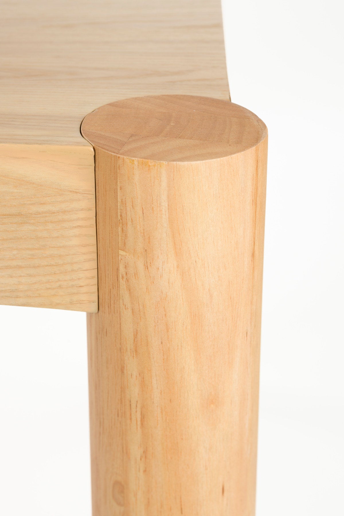 Tisch Sticks in Natur präsentiert im Onlineshop von KAQTU Design AG. Esstisch ist von Zuiver
