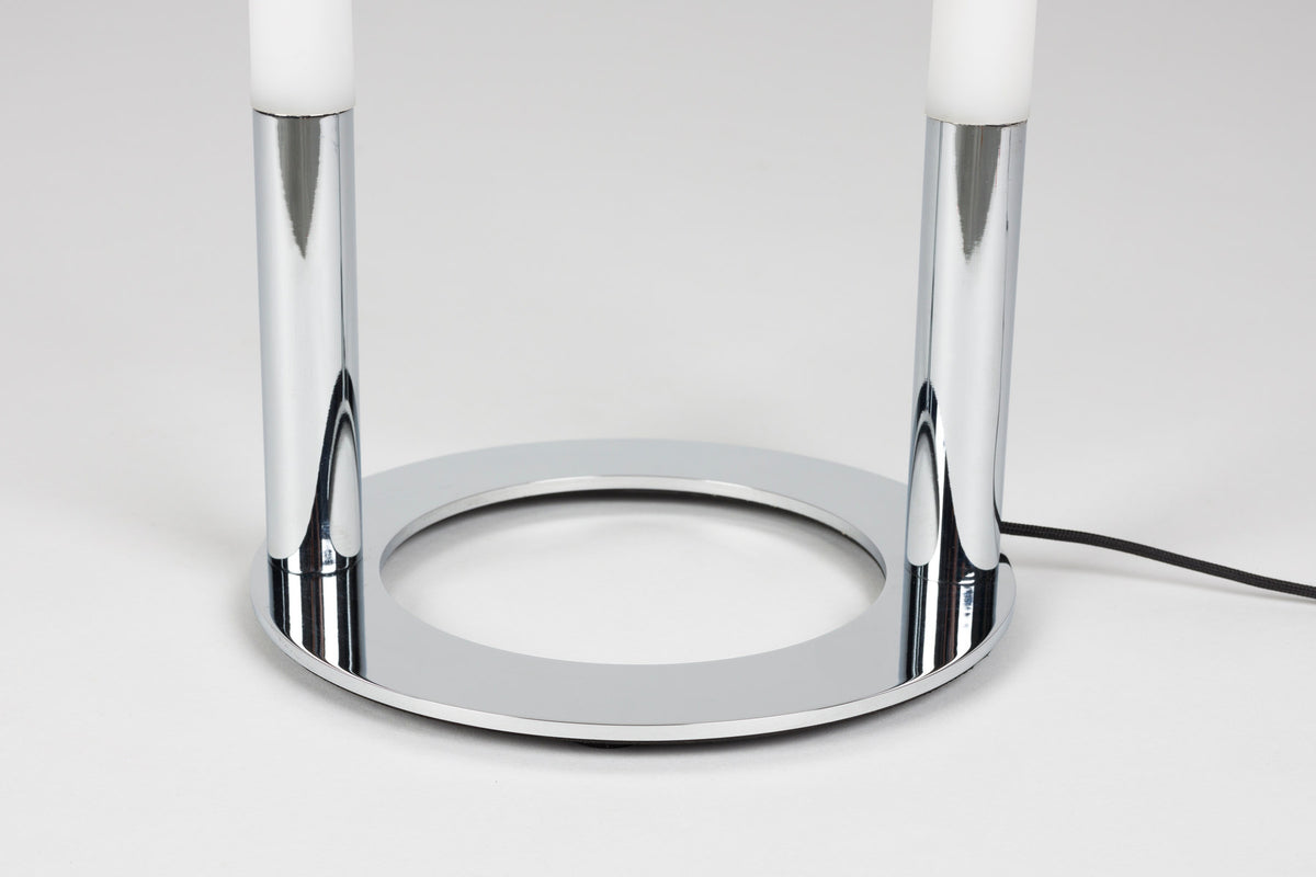 Stehleuchte Arch in Silber präsentiert im Onlineshop von KAQTU Design AG. Stehleuchte ist von Zuiver