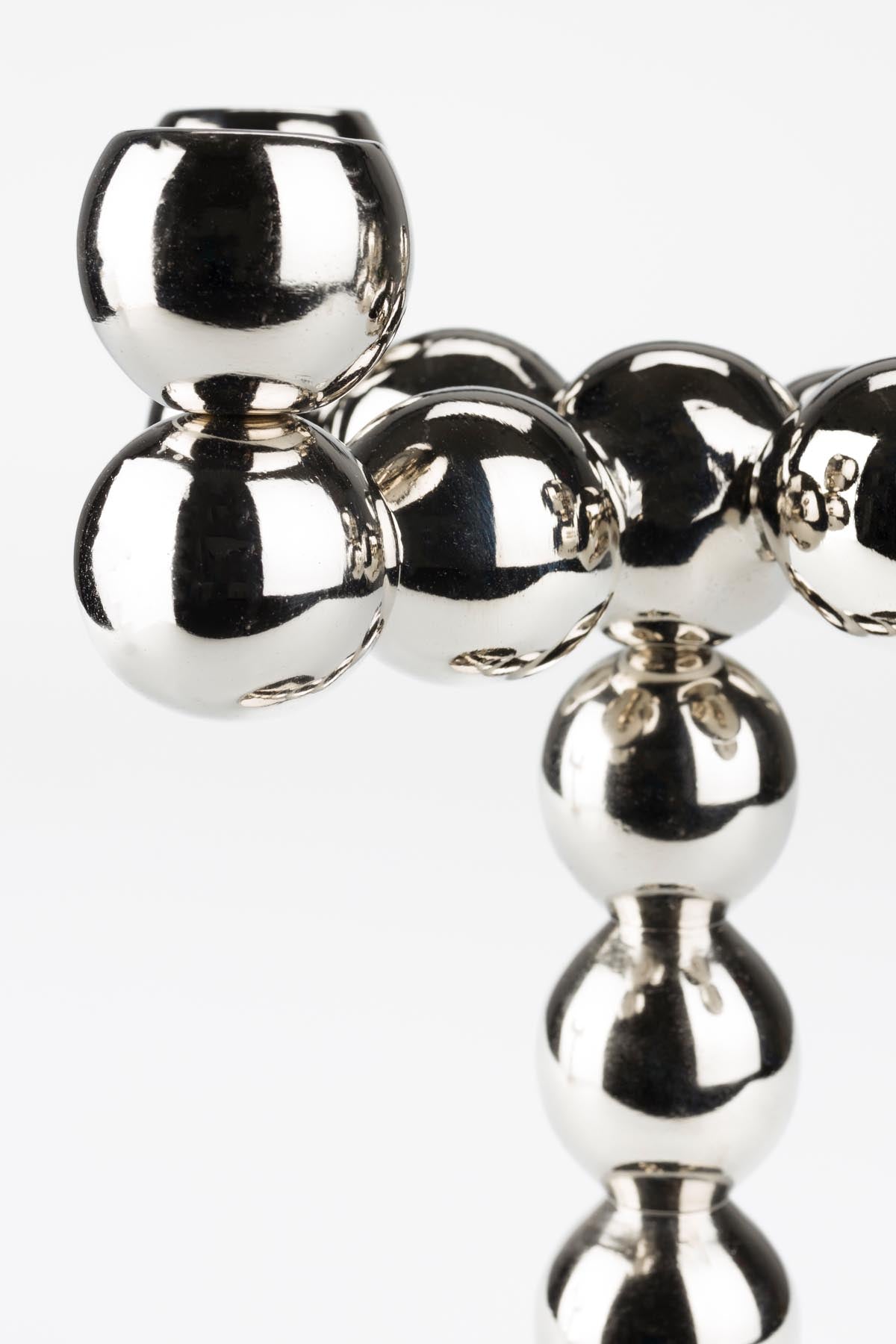 Kerzenständer Bubbles Four Shiny Silver in Silber präsentiert im Onlineshop von KAQTU Design AG. Kerzenständer ist von Zuiver
