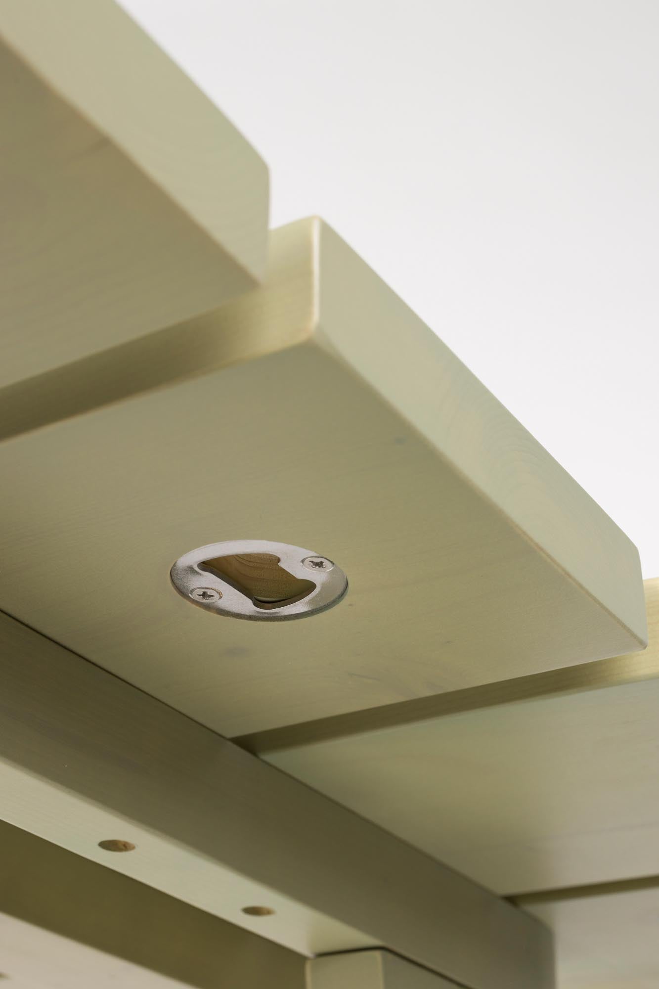 Verleihen Sie Ihrem Garten mit dem stilvollen Gartentischset Avenue von Zuiver einen Hauch von Eleganz. Klappbar und praktisch für jede Gelegenheit!