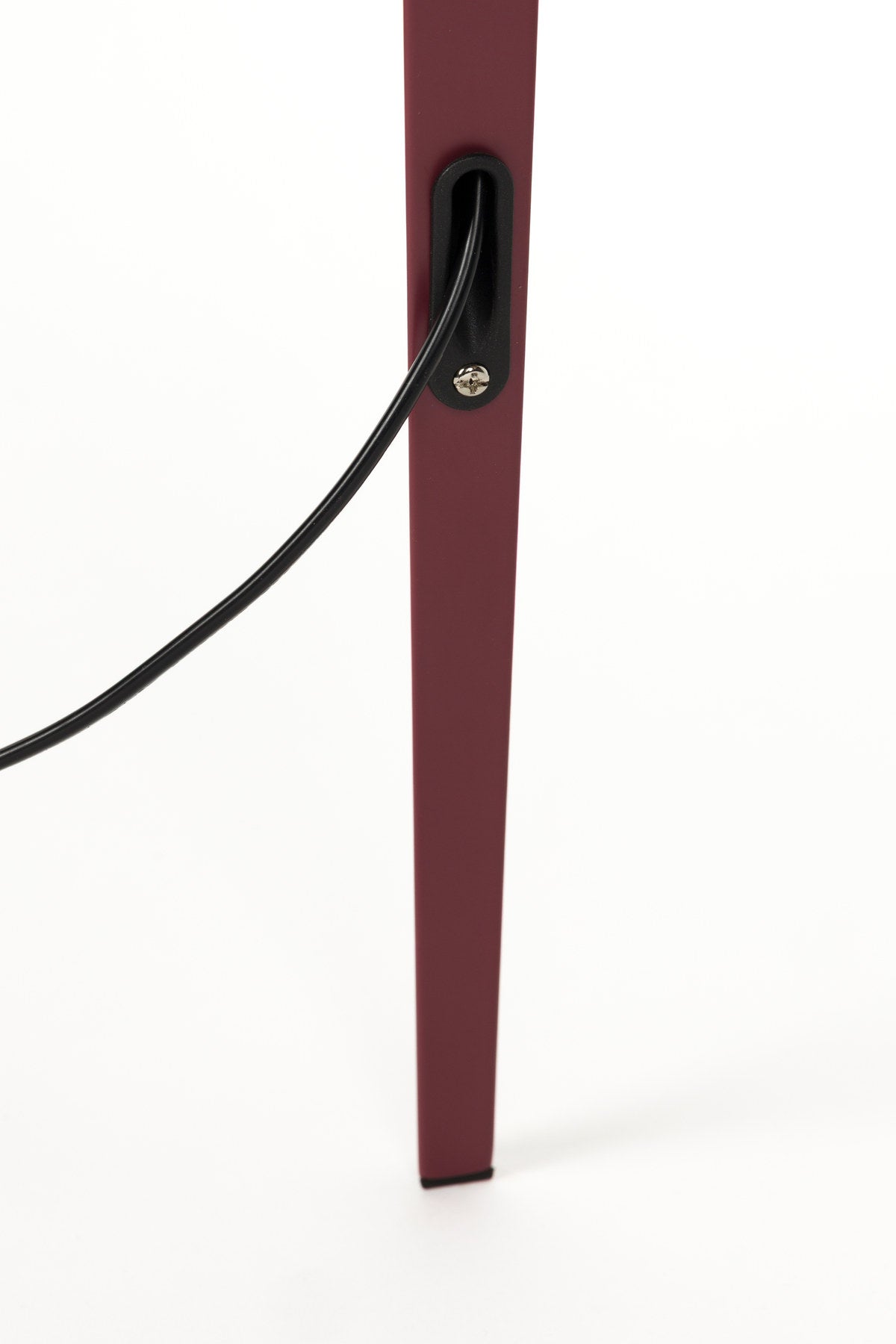 Stehleuchte Tripod in Rot präsentiert im Onlineshop von KAQTU Design AG. Stehleuchte ist von Zuiver