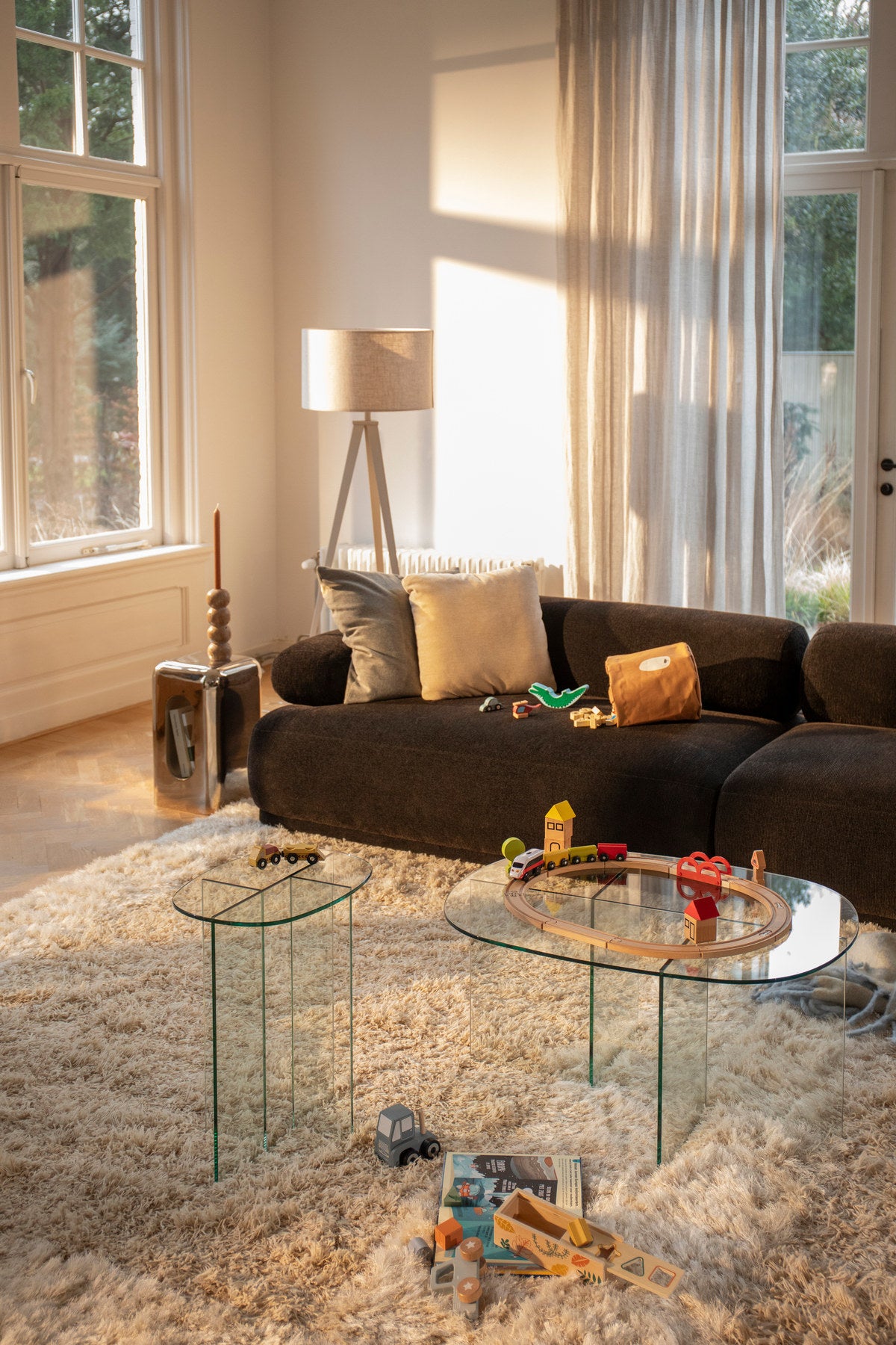 Couchtisch Linea in Transparent präsentiert im Onlineshop von KAQTU Design AG. Couchtisch ist von Zuiver
