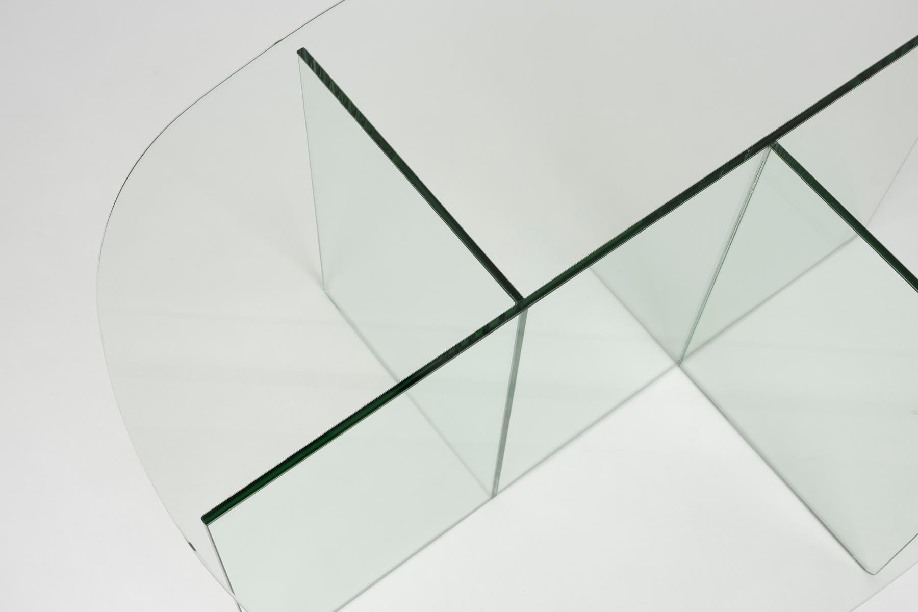 Couchtisch Linea in Transparent präsentiert im Onlineshop von KAQTU Design AG. Couchtisch ist von Zuiver