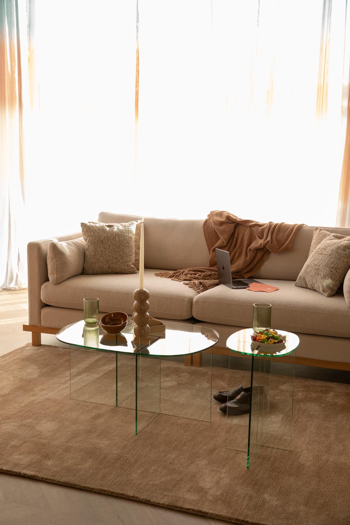 Couchtisch Linea in Transparent präsentiert im Onlineshop von KAQTU Design AG. Couchtisch ist von Zuiver