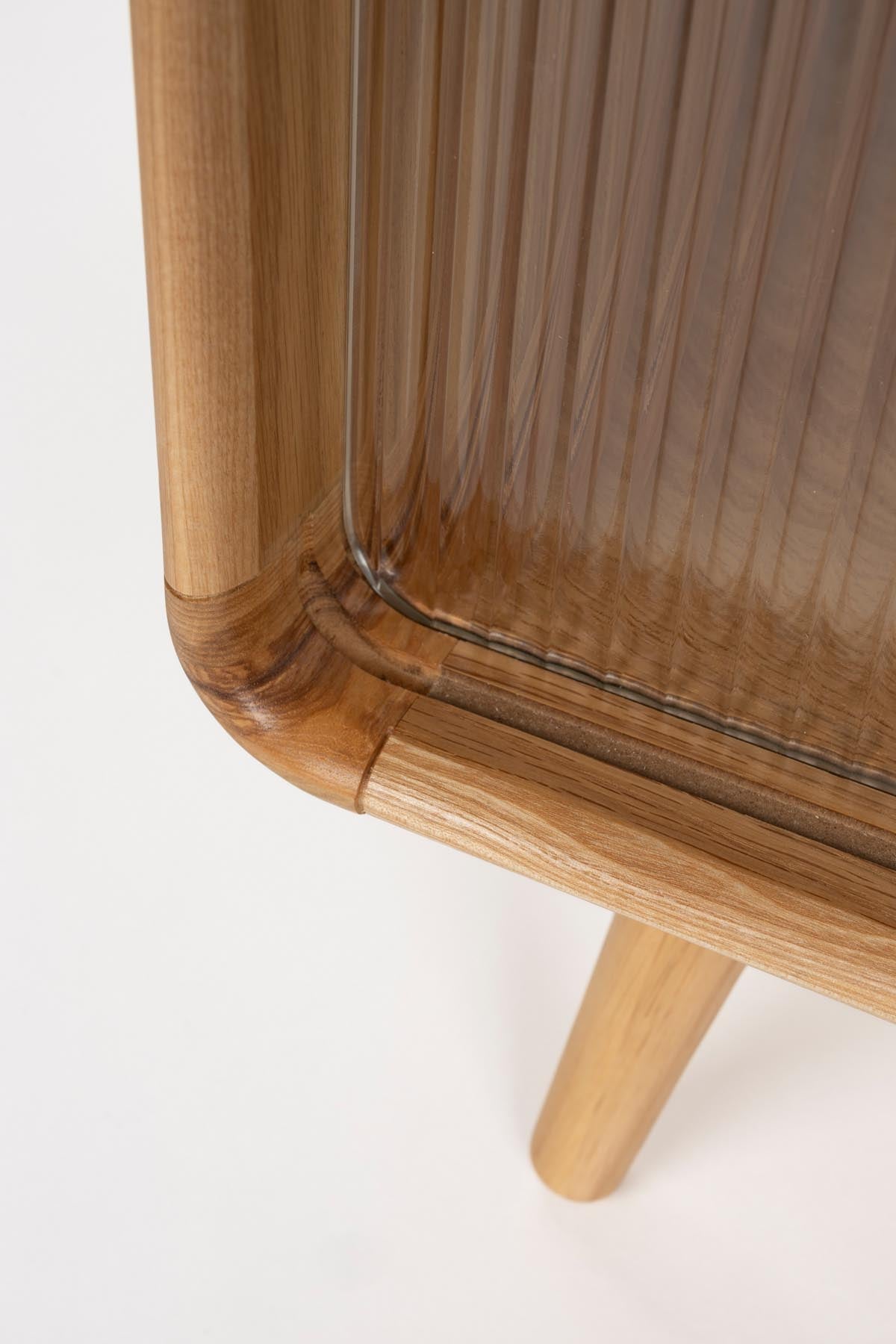 Sideboard Rise in Natürlich präsentiert im Onlineshop von KAQTU Design AG. Sideboards ist von Zuiver