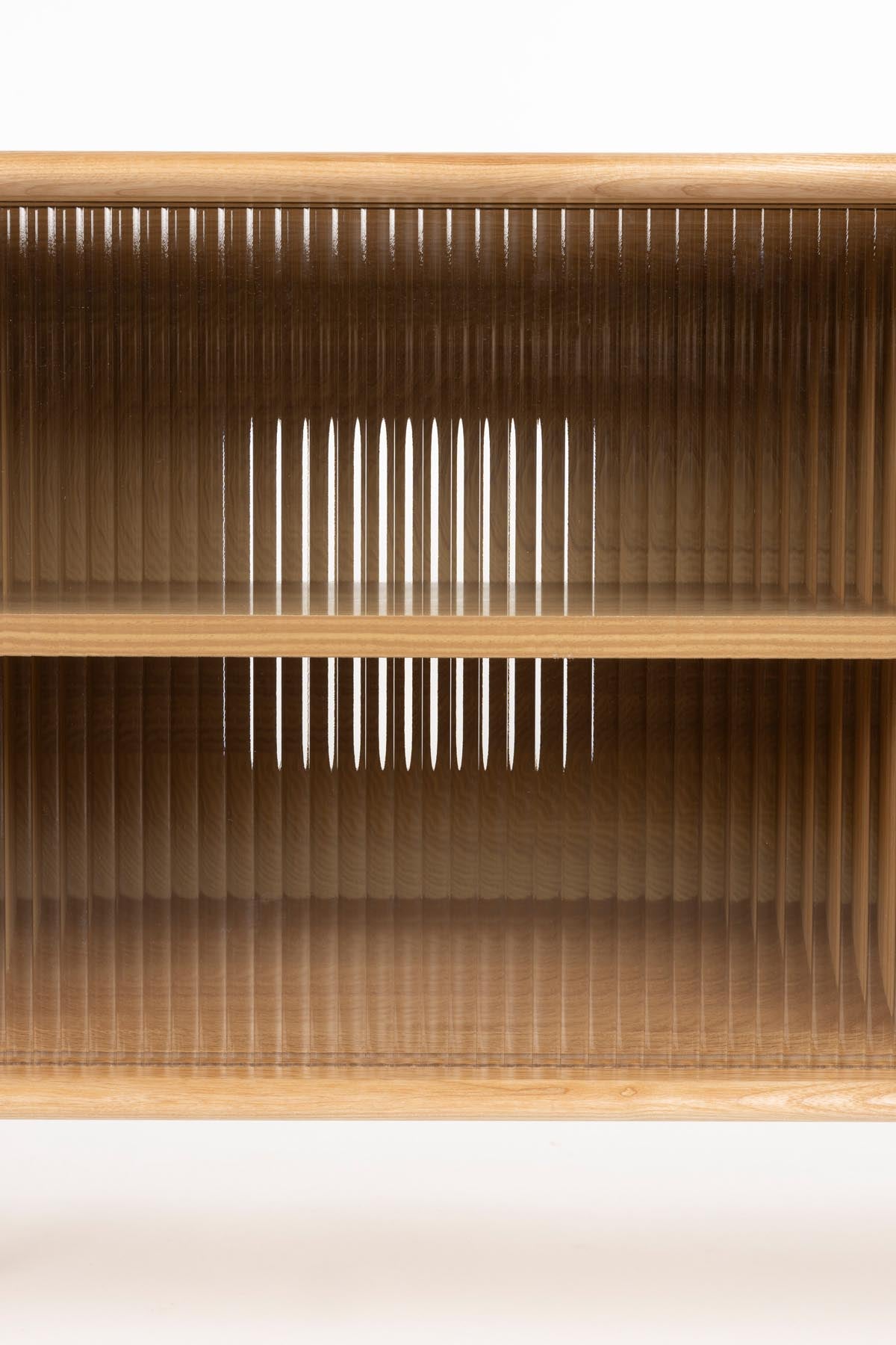 Sideboard Rise in Natürlich präsentiert im Onlineshop von KAQTU Design AG. Sideboards ist von Zuiver