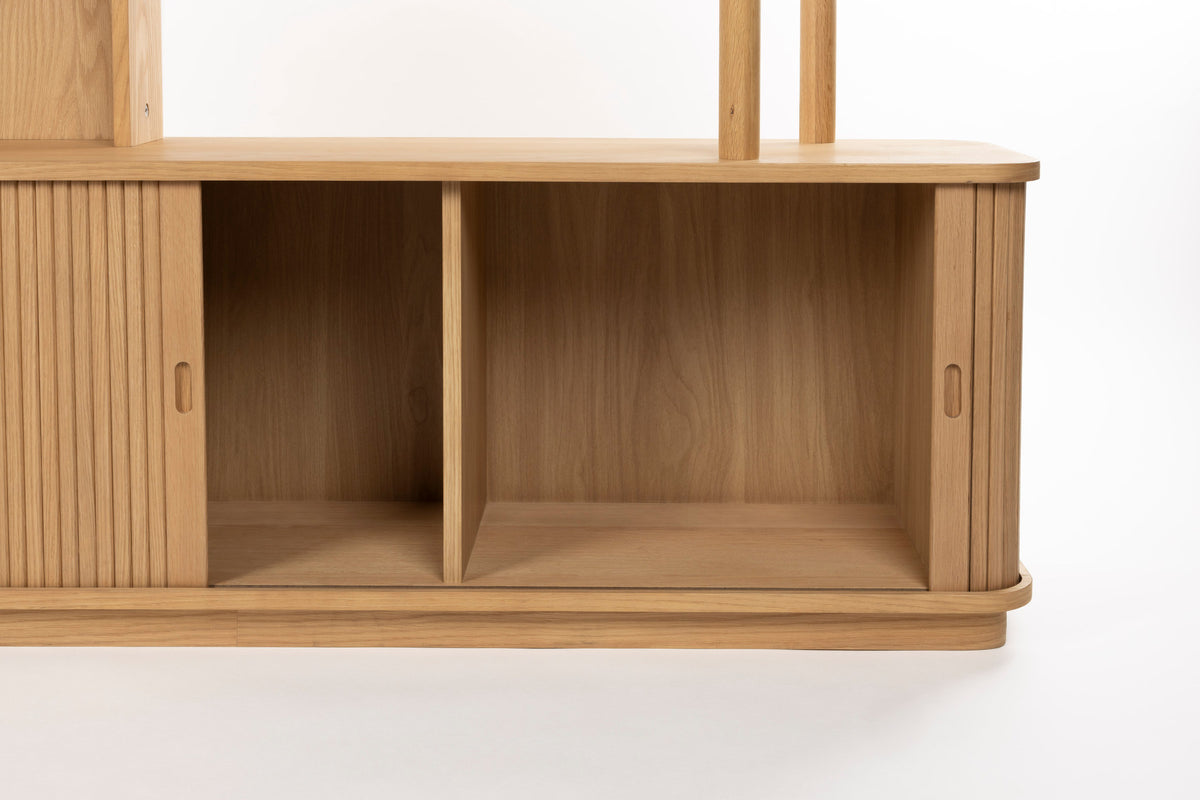 Bücherregal Barbier in Natur präsentiert im Onlineshop von KAQTU Design AG. Cabinet ist von Zuiver