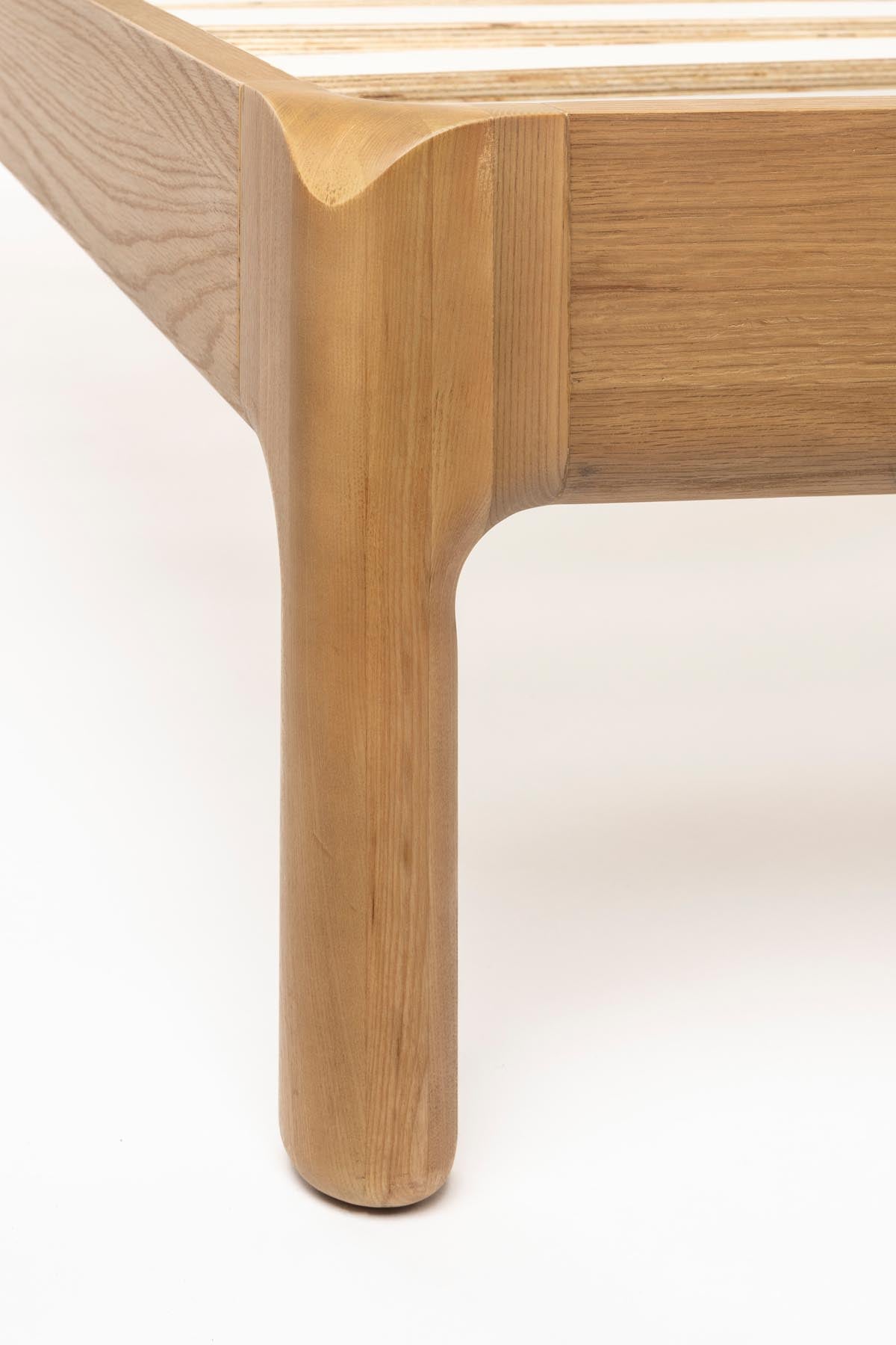 Bett Storm Webbing Natural 180 in Natural präsentiert im Onlineshop von KAQTU Design AG. Bett ist von Zuiver