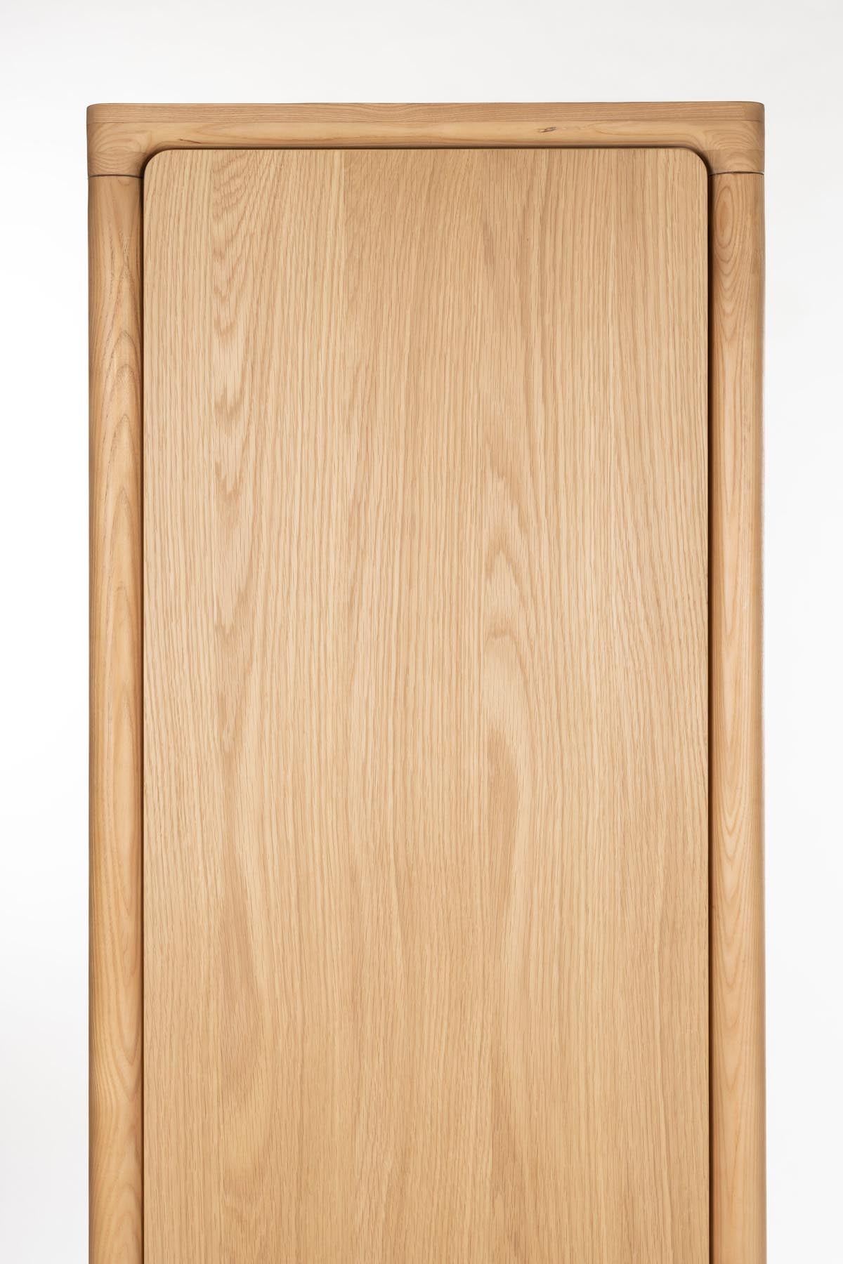 Cabinet Storm One Door in Natürlich präsentiert im Onlineshop von KAQTU Design AG. Cabinet ist von Zuiver