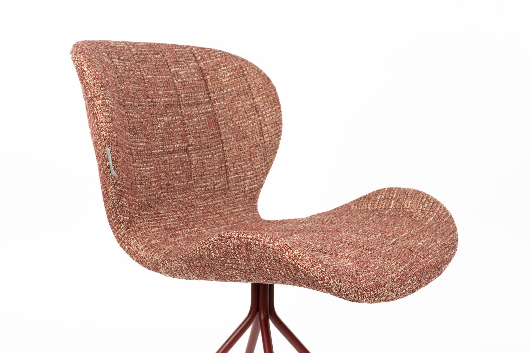 Stuhl Omg in Rot präsentiert im Onlineshop von KAQTU Design AG. Stuhl ist von Zuiver