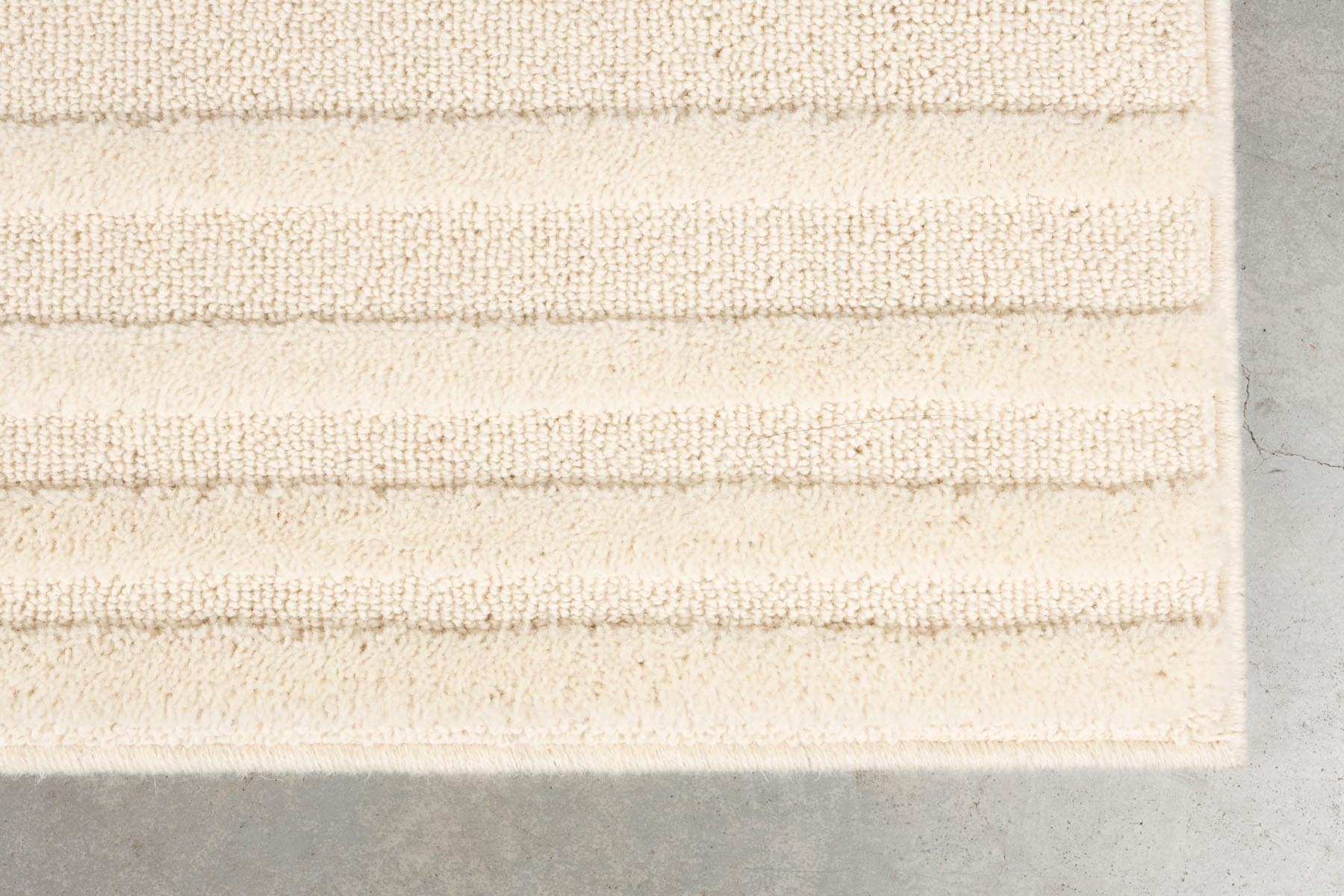 Teppich Crossing 160x230 in Grau präsentiert im Onlineshop von KAQTU Design AG. Teppich ist von Zuiver