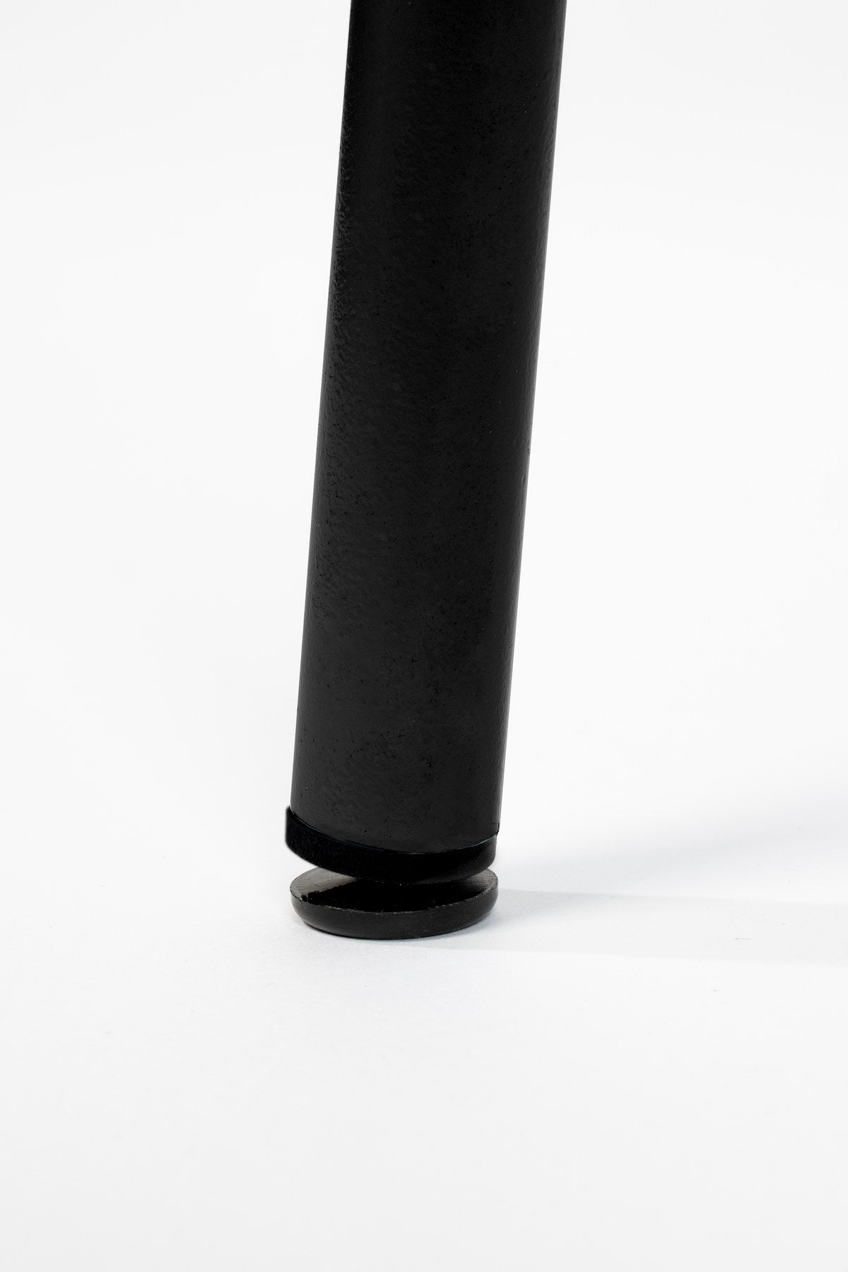 Stuhl The Ocean in Schwarz präsentiert im Onlineshop von KAQTU Design AG. Stuhl ist von Zuiver