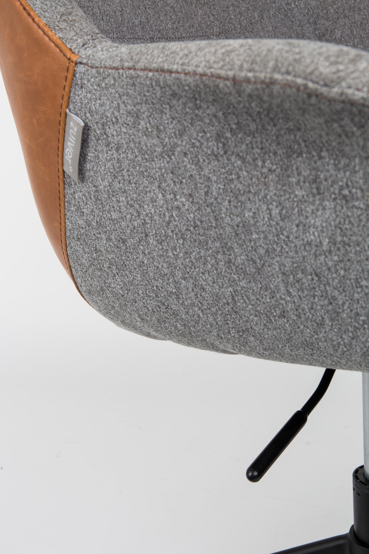 Bürostuhl Doulton in Braun präsentiert im Onlineshop von KAQTU Design AG. Bürostuhl ist von Zuiver